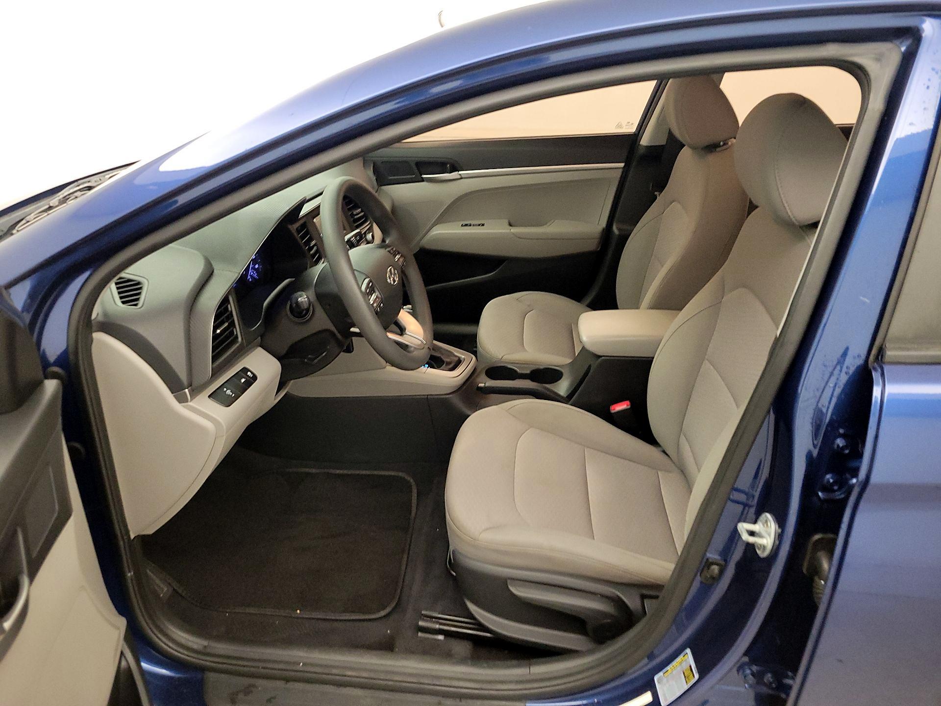 Thumbnail: 2020 Hyundai Elantra - 11