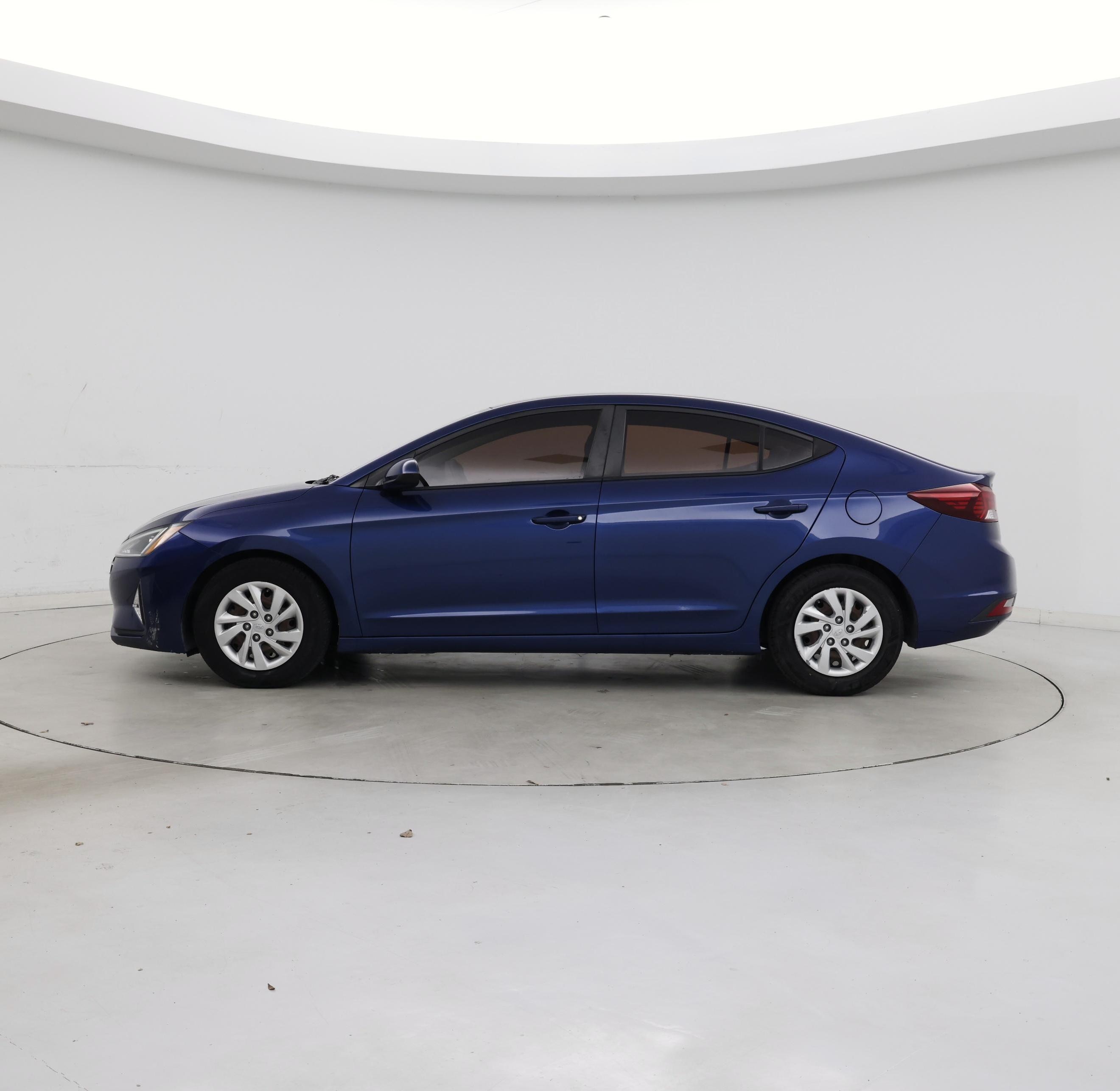 Thumbnail: 2020 Hyundai Elantra - 3