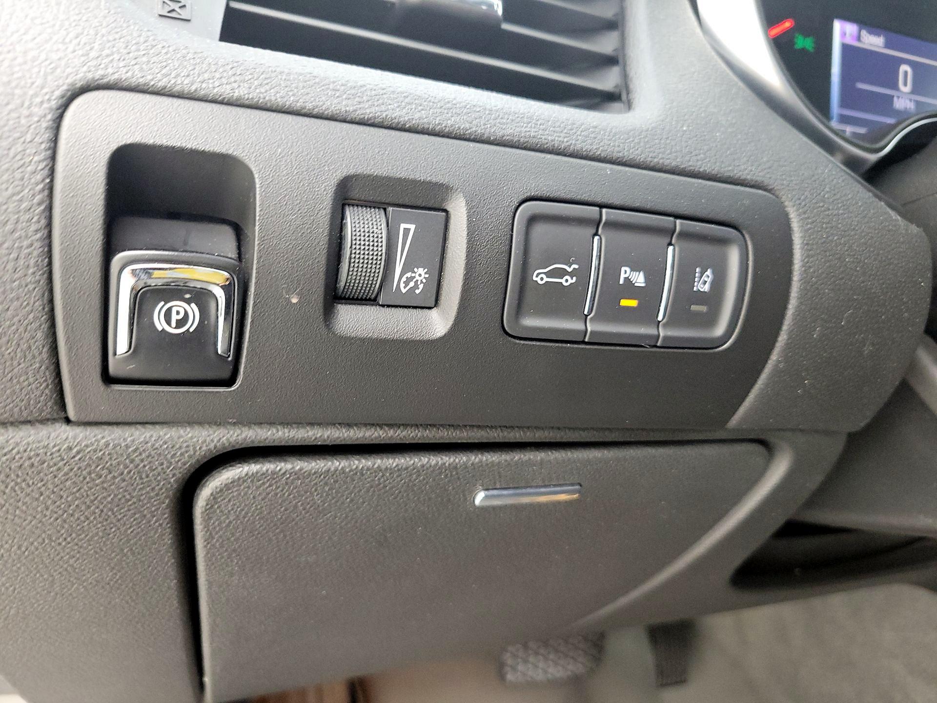 Thumbnail: 2016 Chevrolet Impala - 13