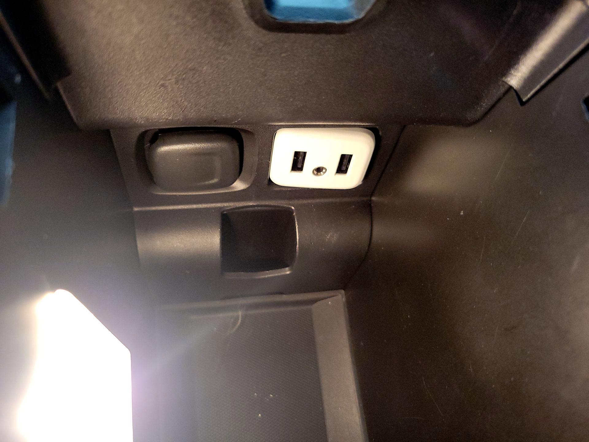 Thumbnail: 2016 Chevrolet Impala - 18