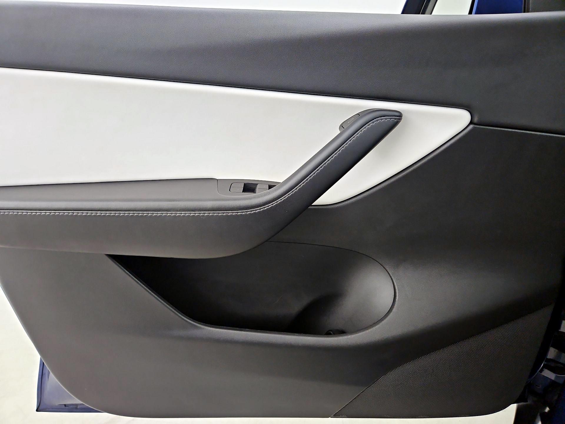 Thumbnail: 2021 Tesla Model Y - 12