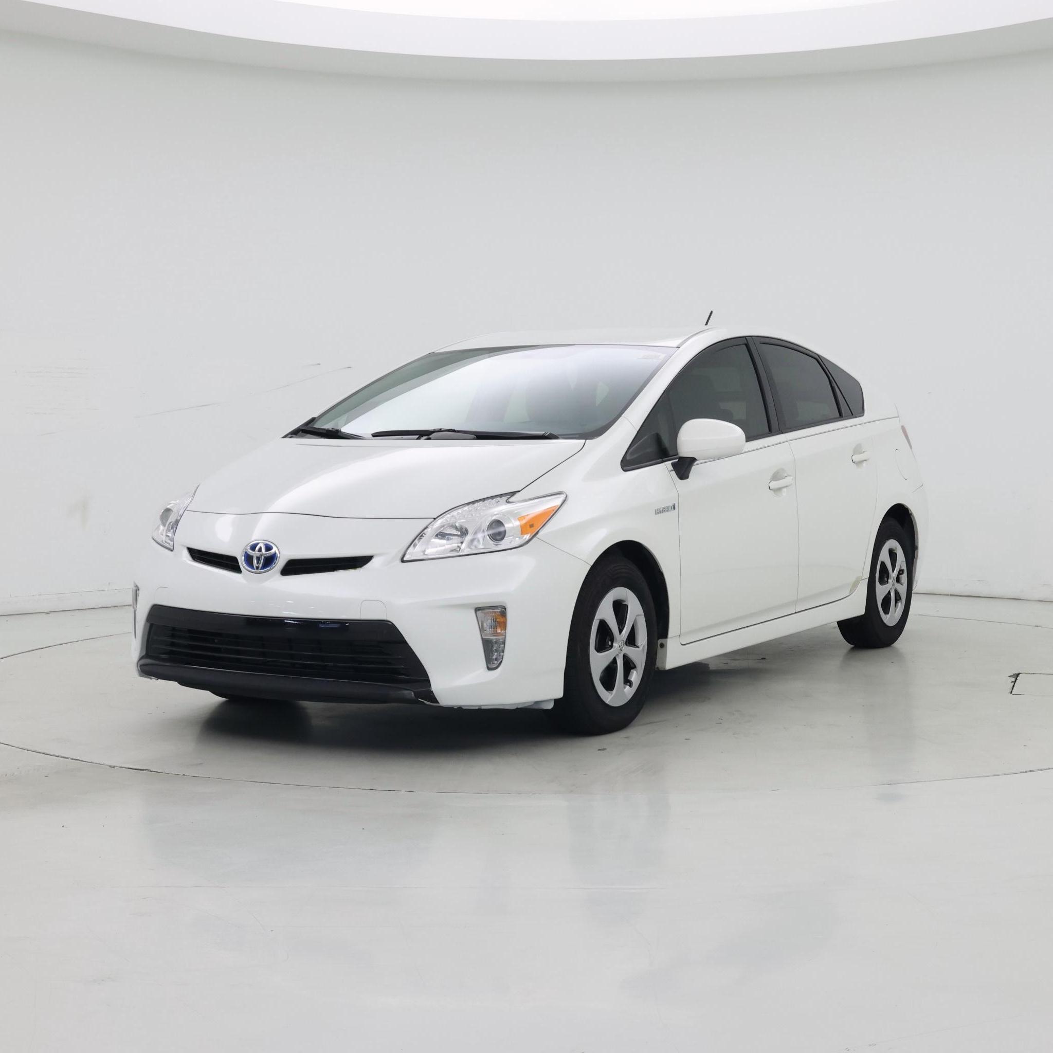 Thumbnail: 2015 Toyota Prius - 4