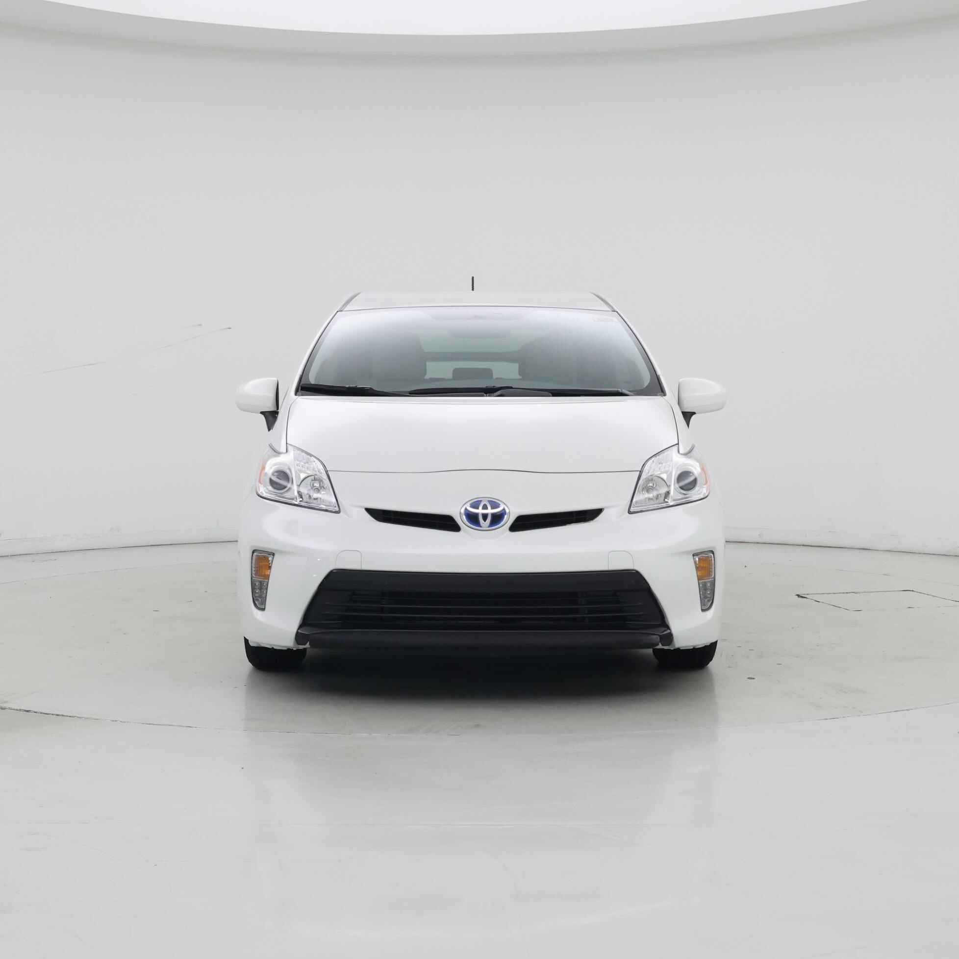 Thumbnail: 2015 Toyota Prius - 5