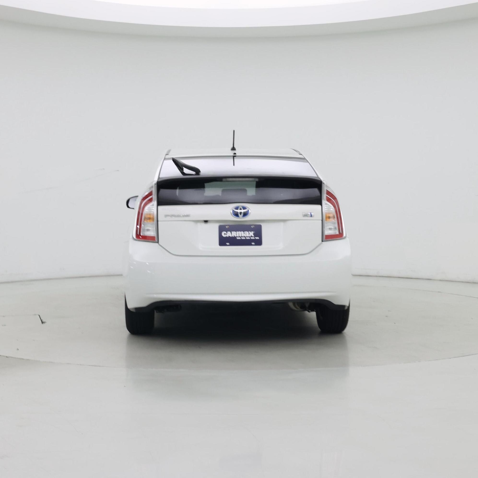 Thumbnail: 2015 Toyota Prius - 6