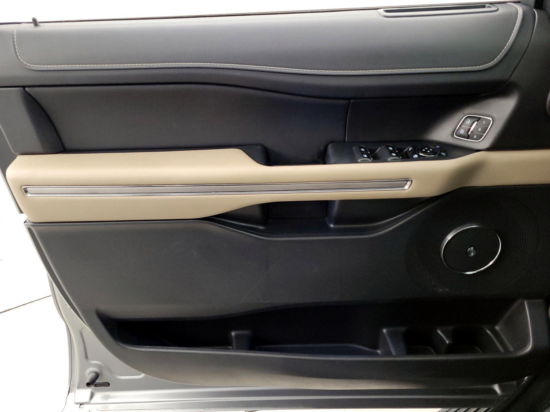 Thumbnail: 2024 Ford Expedition MAX - 12