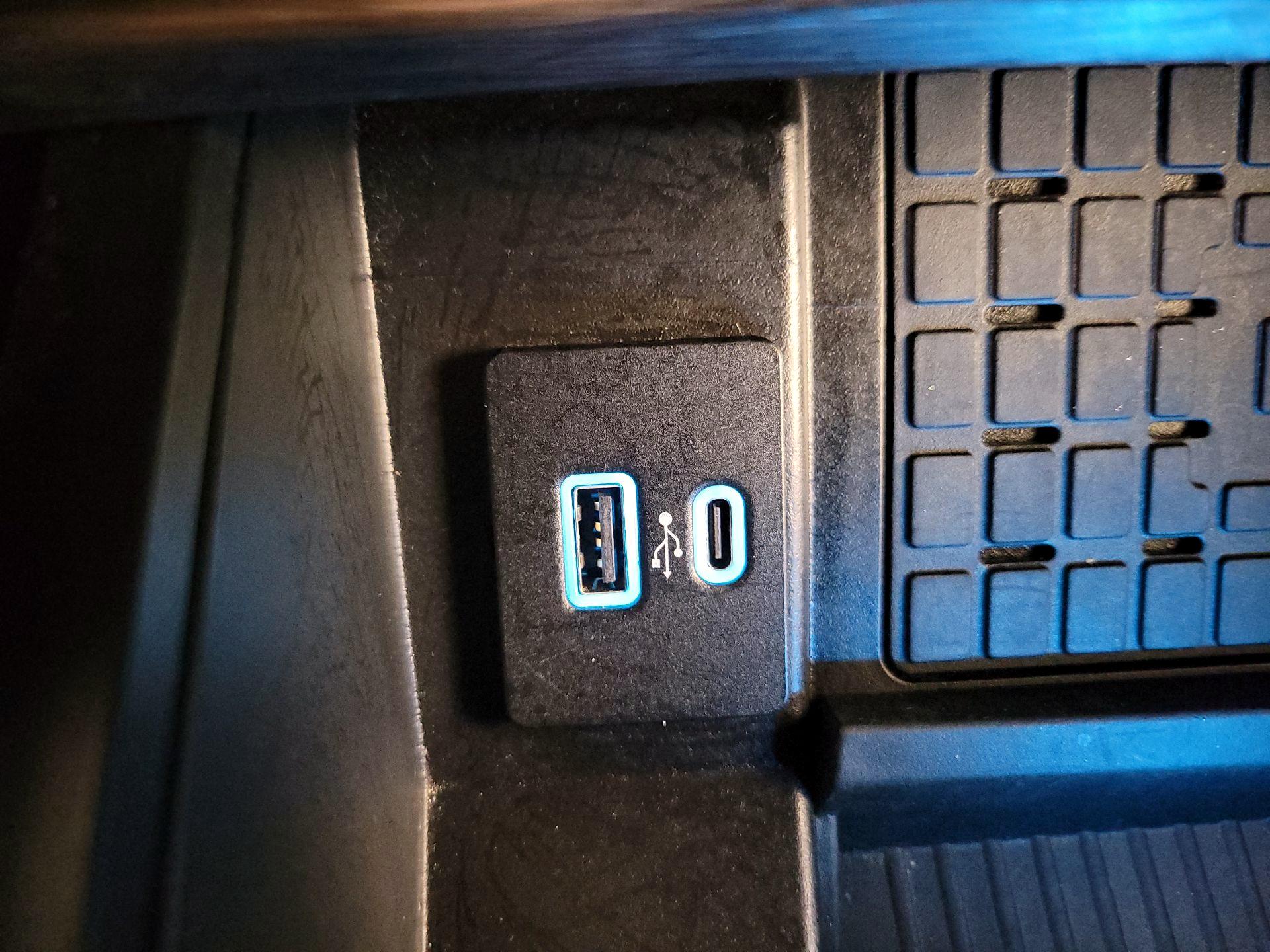 Thumbnail: 2024 Ford Expedition MAX - 19