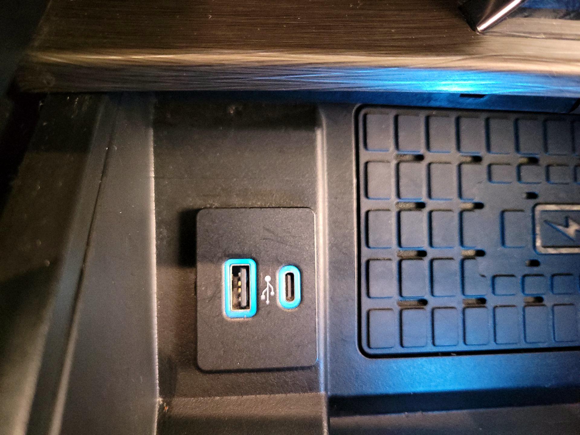 Thumbnail: 2024 Ford Expedition MAX - 19