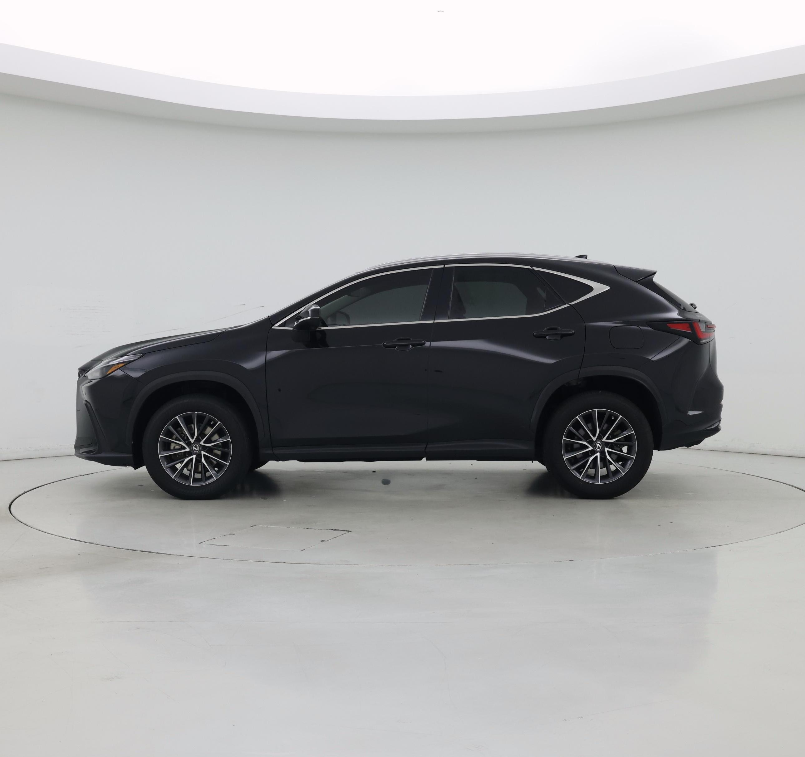 Thumbnail: 2022 Lexus NX - 3