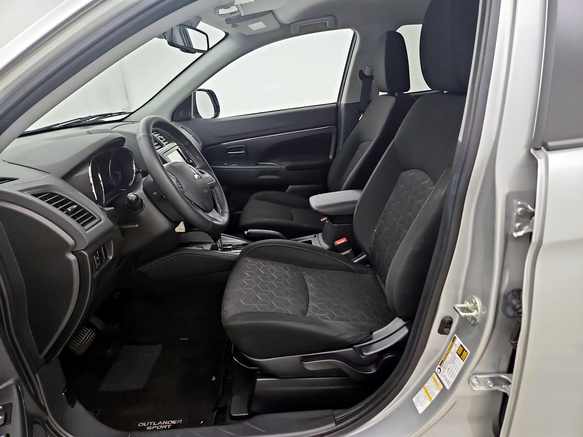 Thumbnail: 2021 Mitsubishi Outlander Sport - 11