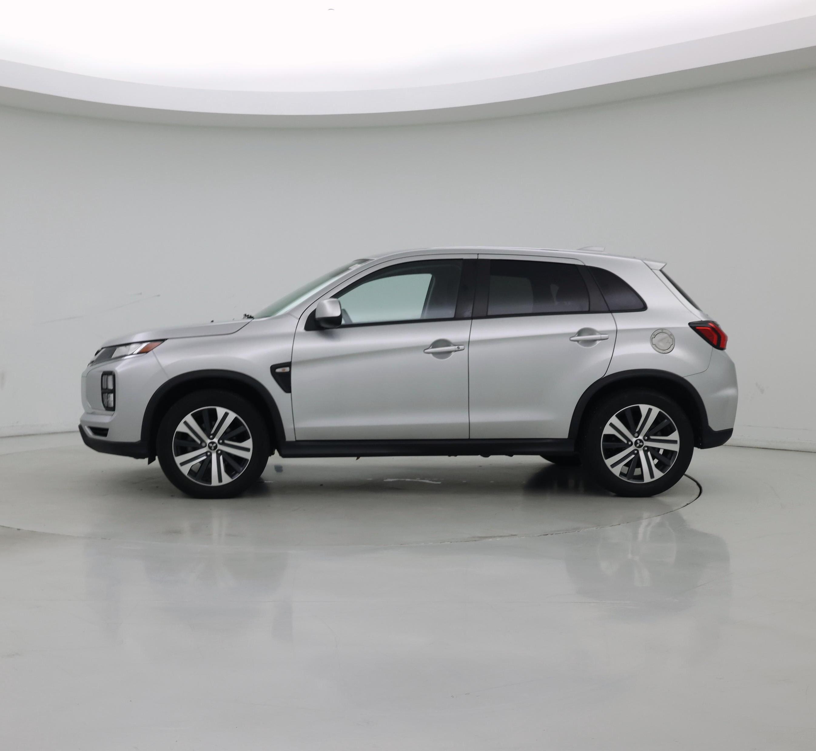 Thumbnail: 2021 Mitsubishi Outlander Sport - 3