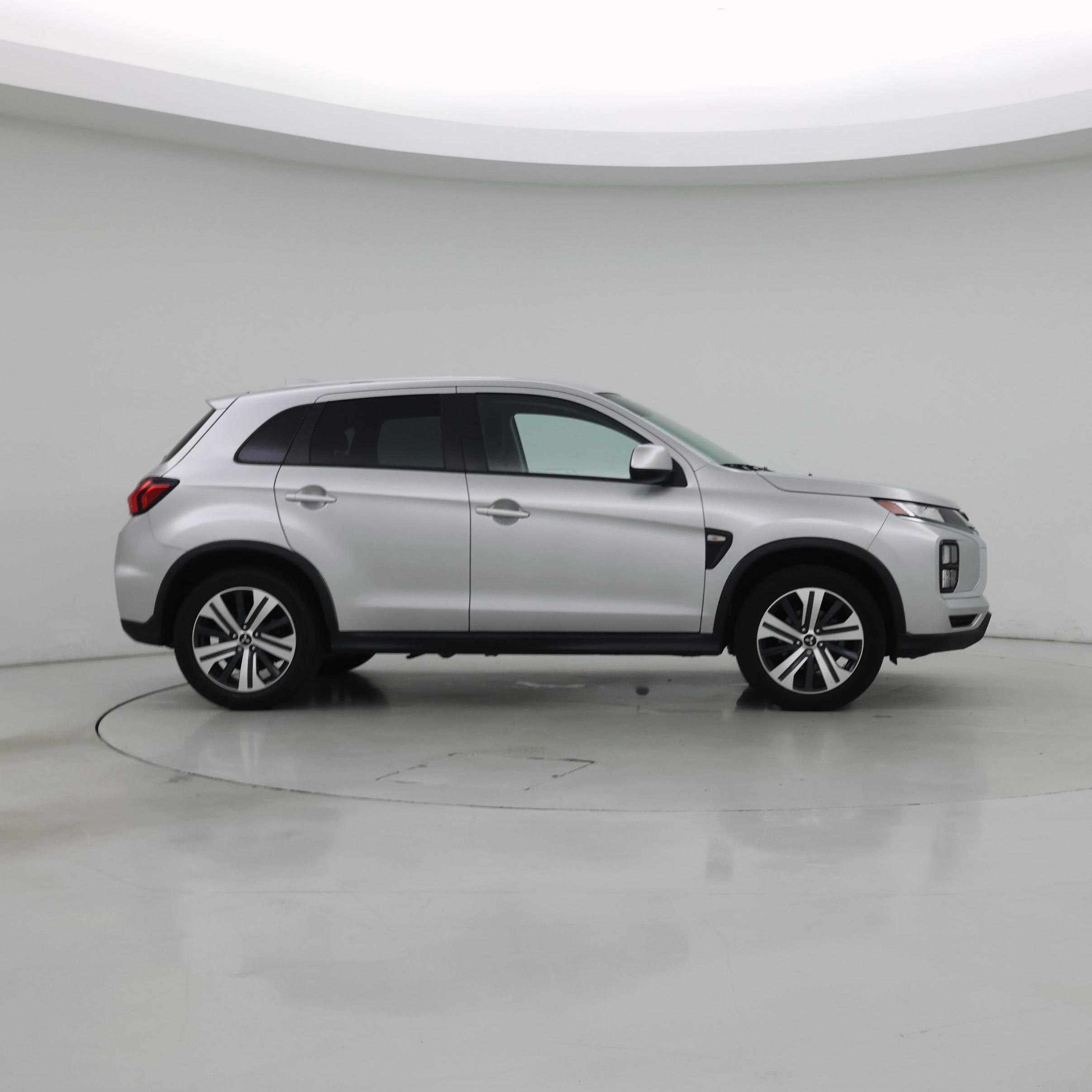 Thumbnail: 2021 Mitsubishi Outlander Sport - 7