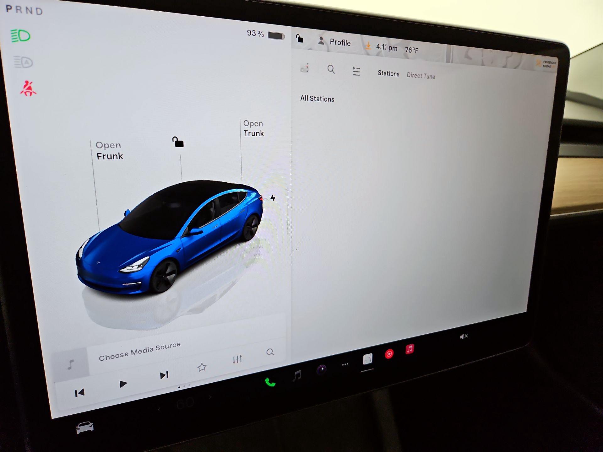 Thumbnail: 2022 Tesla Model 3 - 15