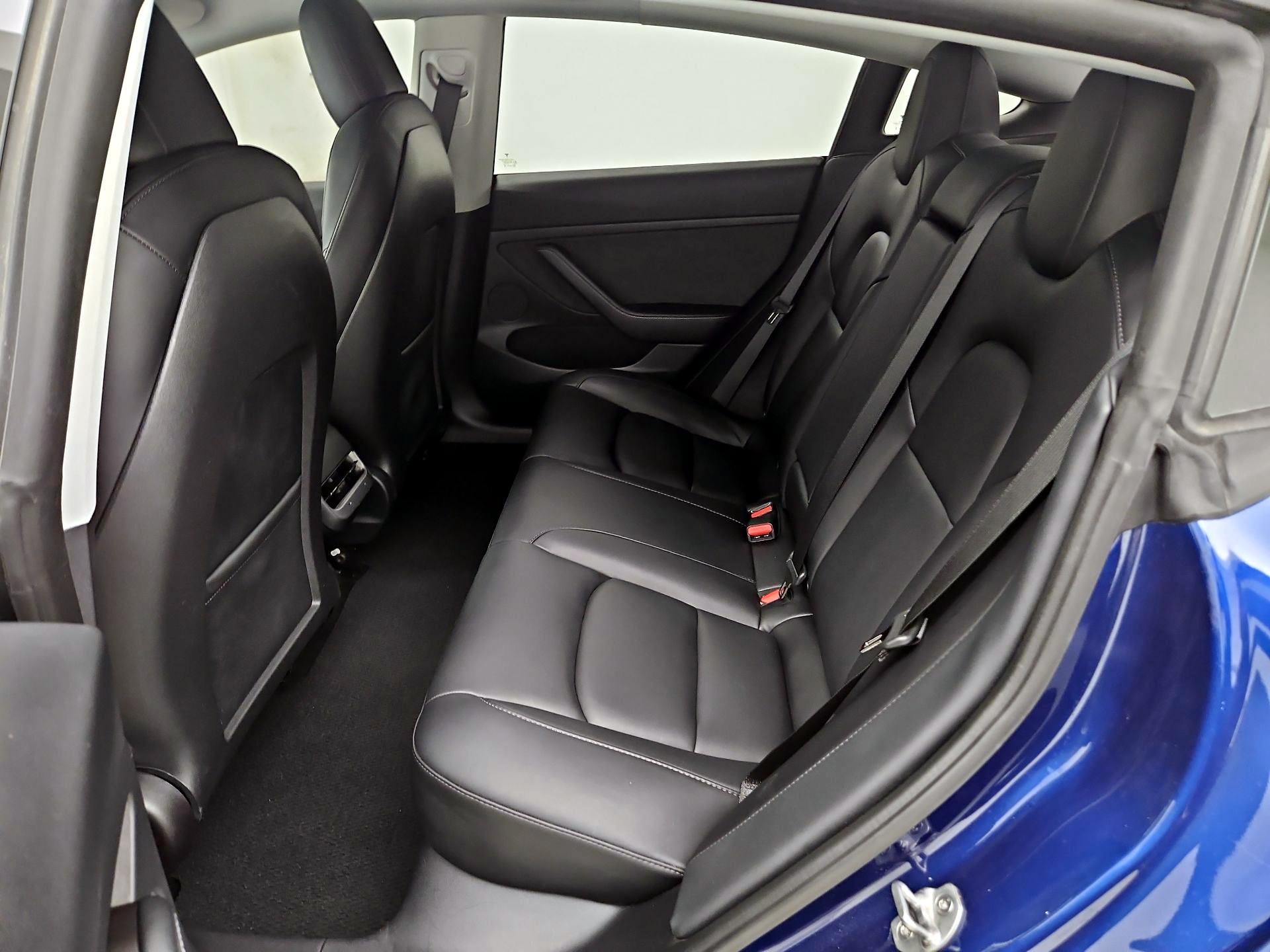 Thumbnail: 2022 Tesla Model 3 - 19