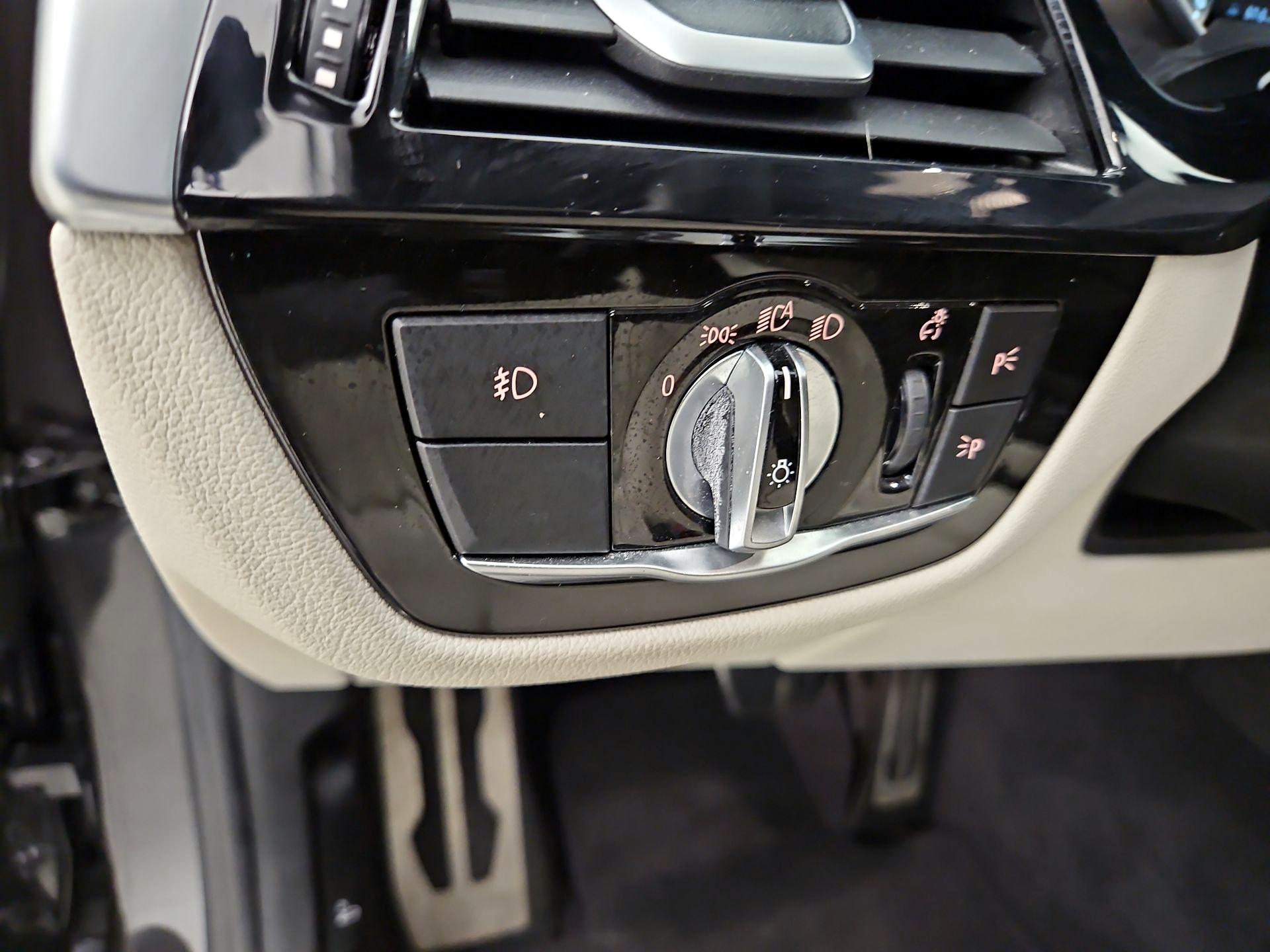 Thumbnail: 2017 BMW 5 Series - 13