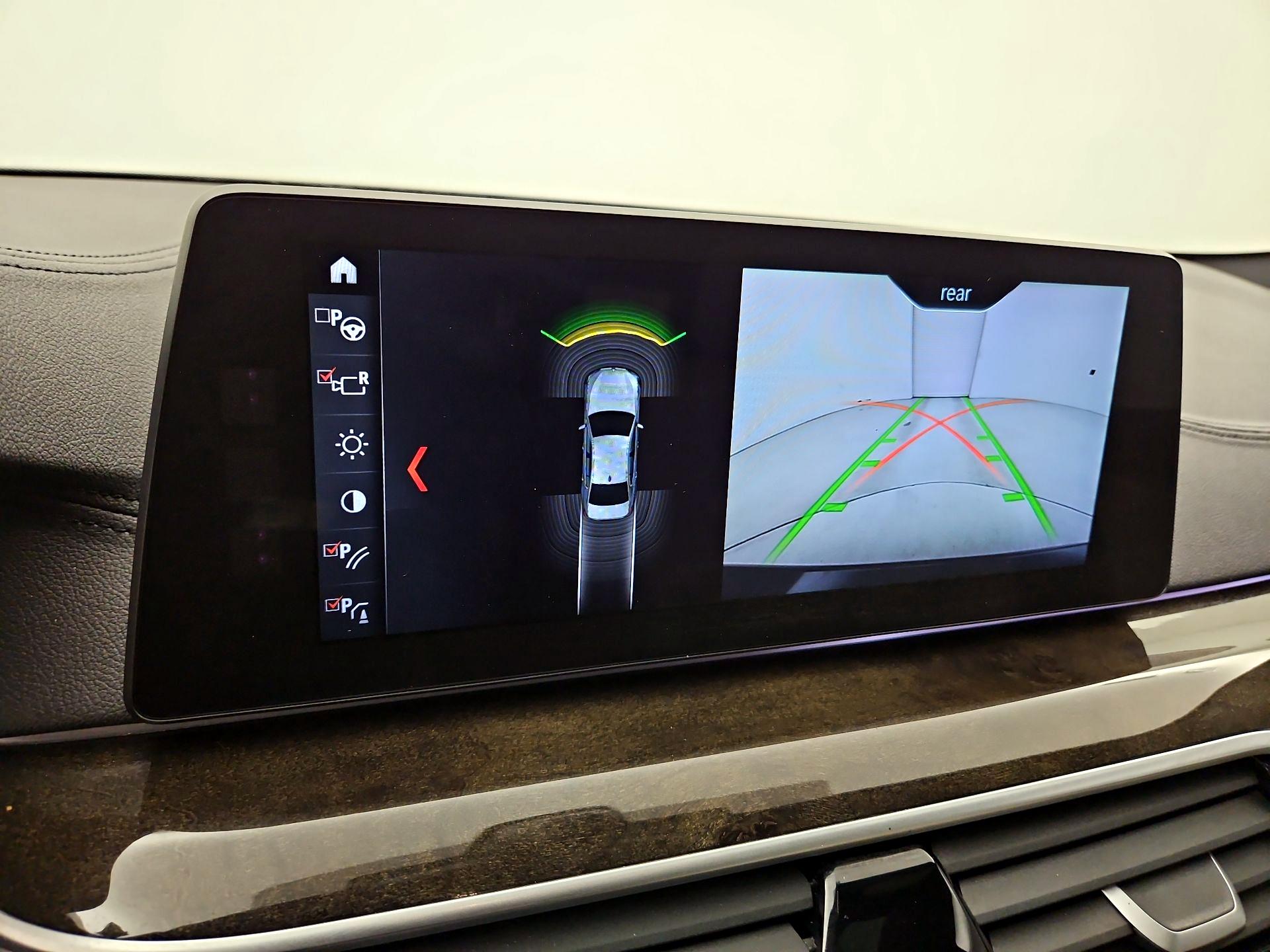 Thumbnail: 2017 BMW 5 Series - 15