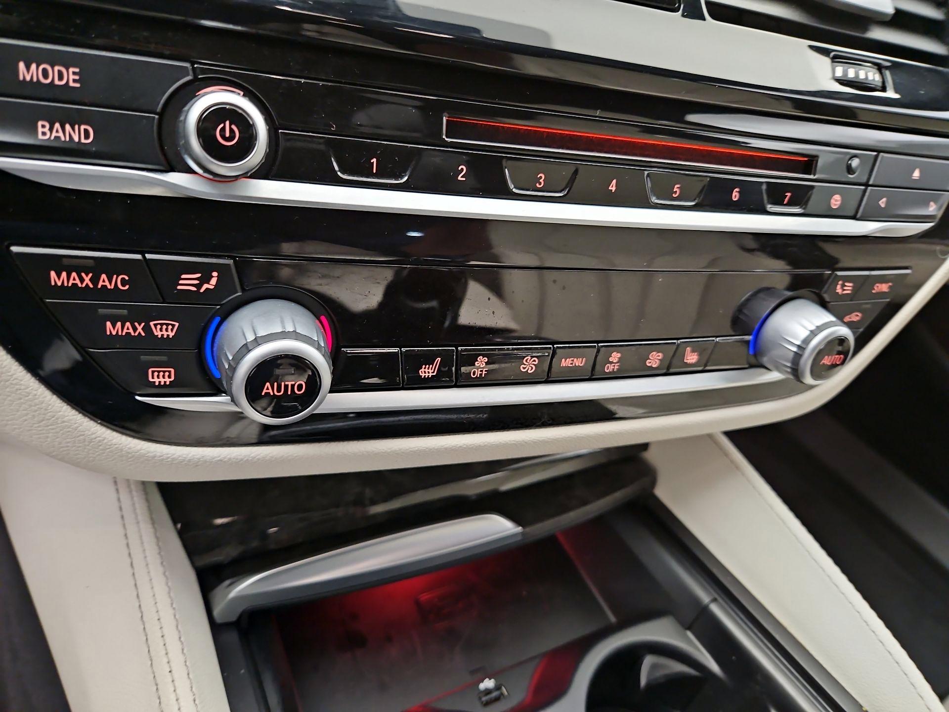 Thumbnail: 2017 BMW 5 Series - 17