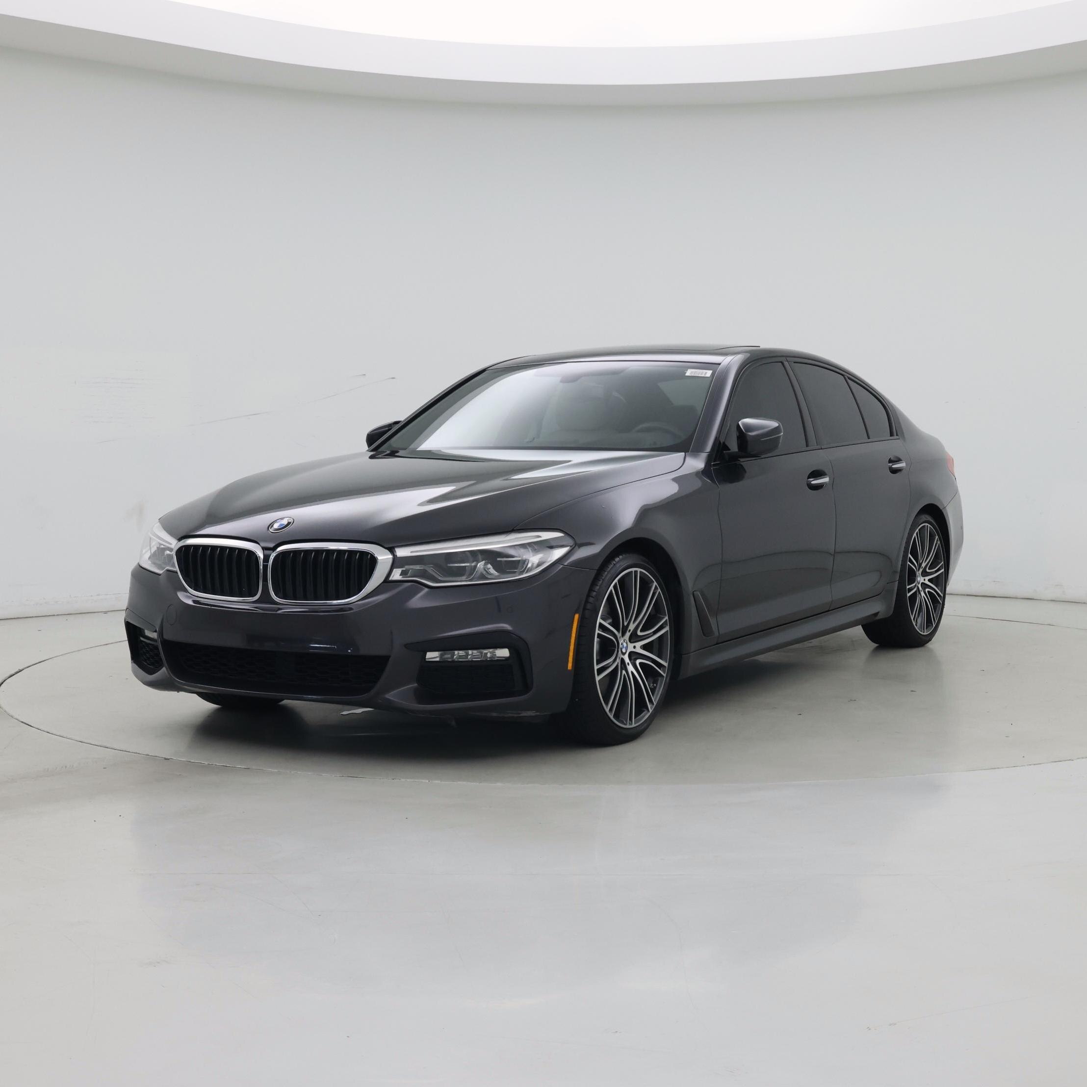Thumbnail: 2017 BMW 5 Series - 4