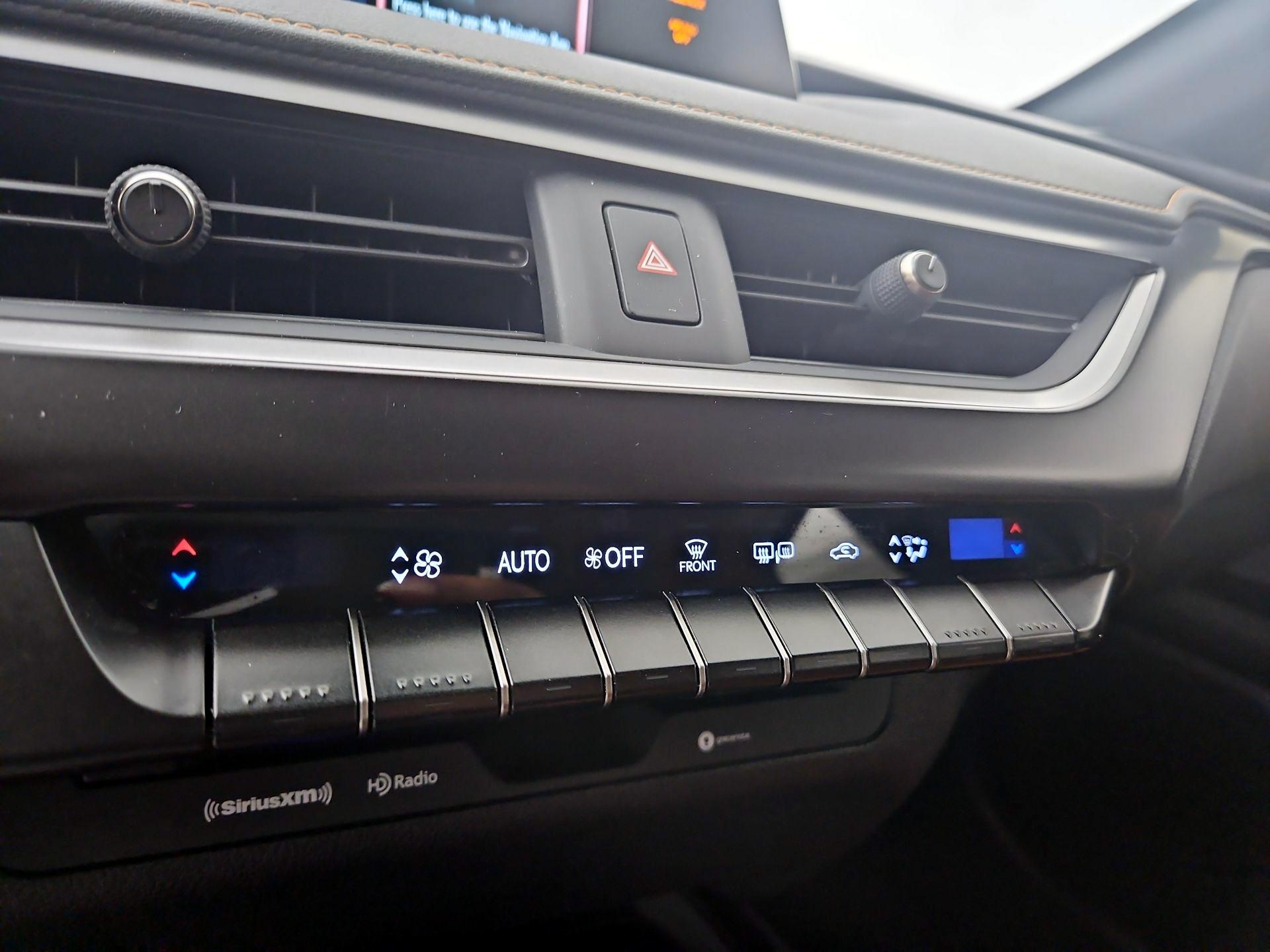 Thumbnail: 2022 Lexus UX - 16