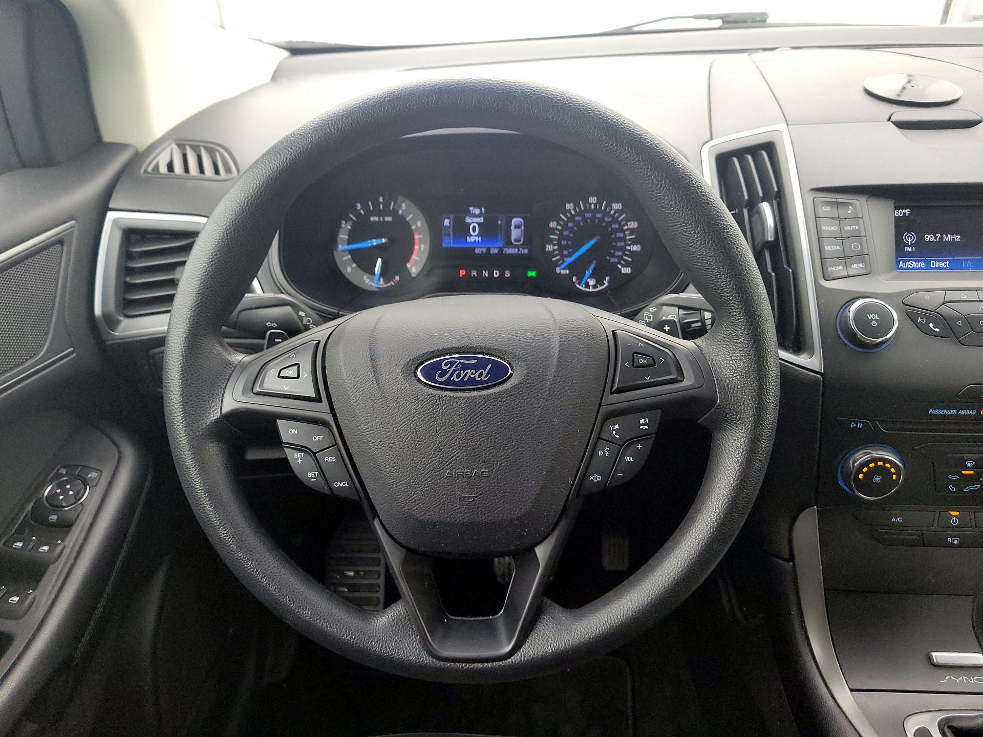 Thumbnail: 2017 Ford Edge - 10