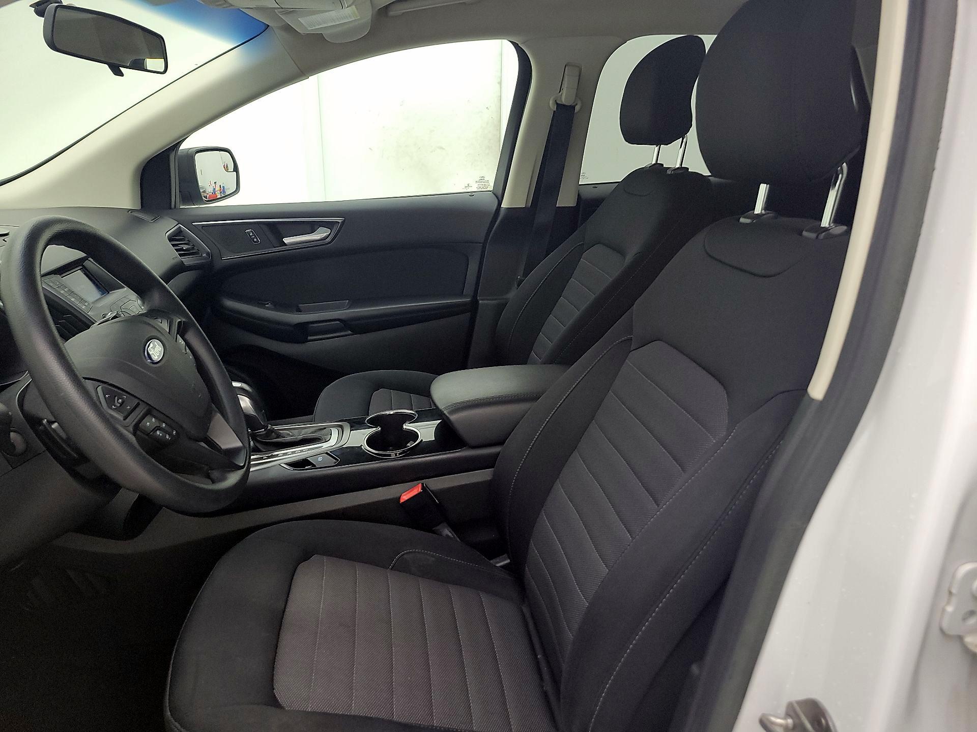 Thumbnail: 2017 Ford Edge - 11