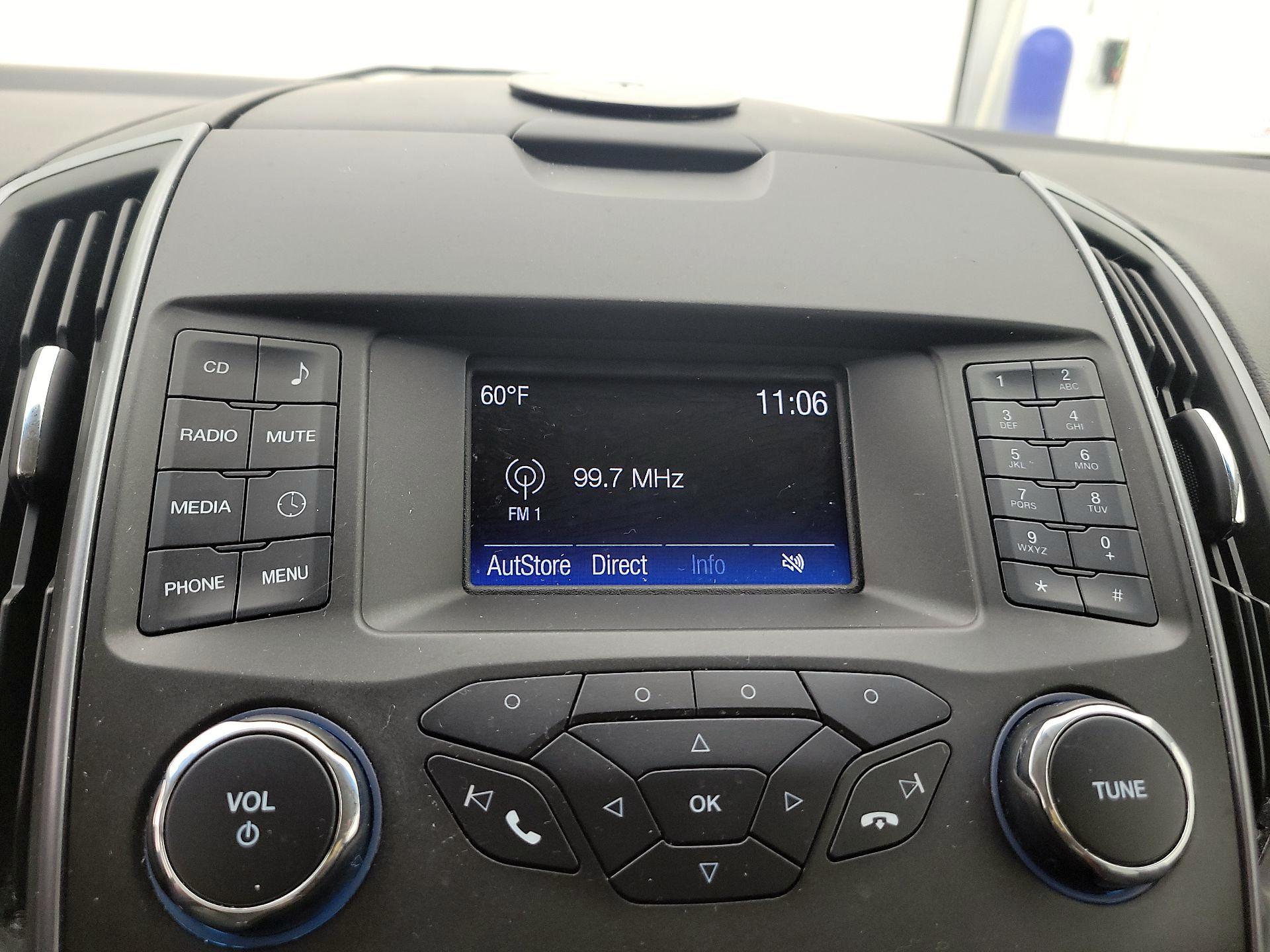 Thumbnail: 2017 Ford Edge - 15