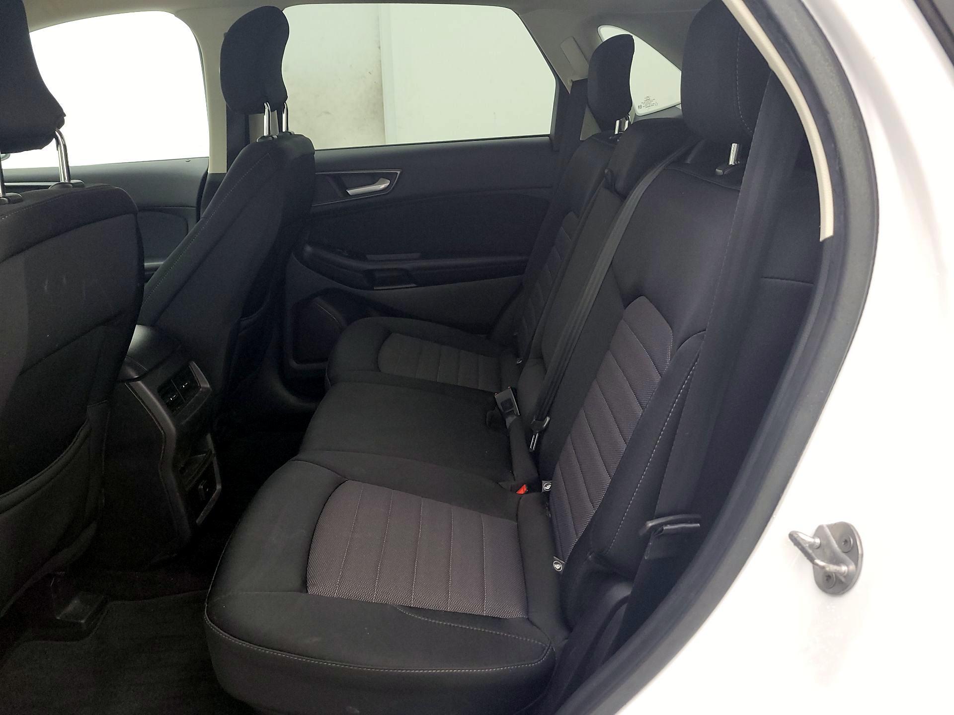 Thumbnail: 2017 Ford Edge - 19