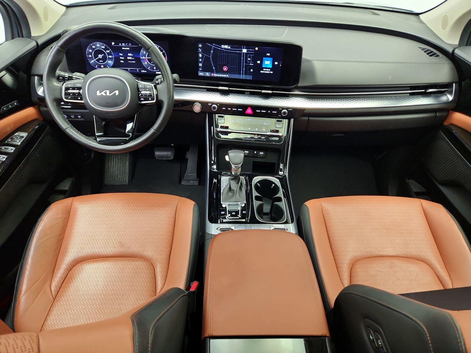 Thumbnail: 2023 Kia Carnival - 9