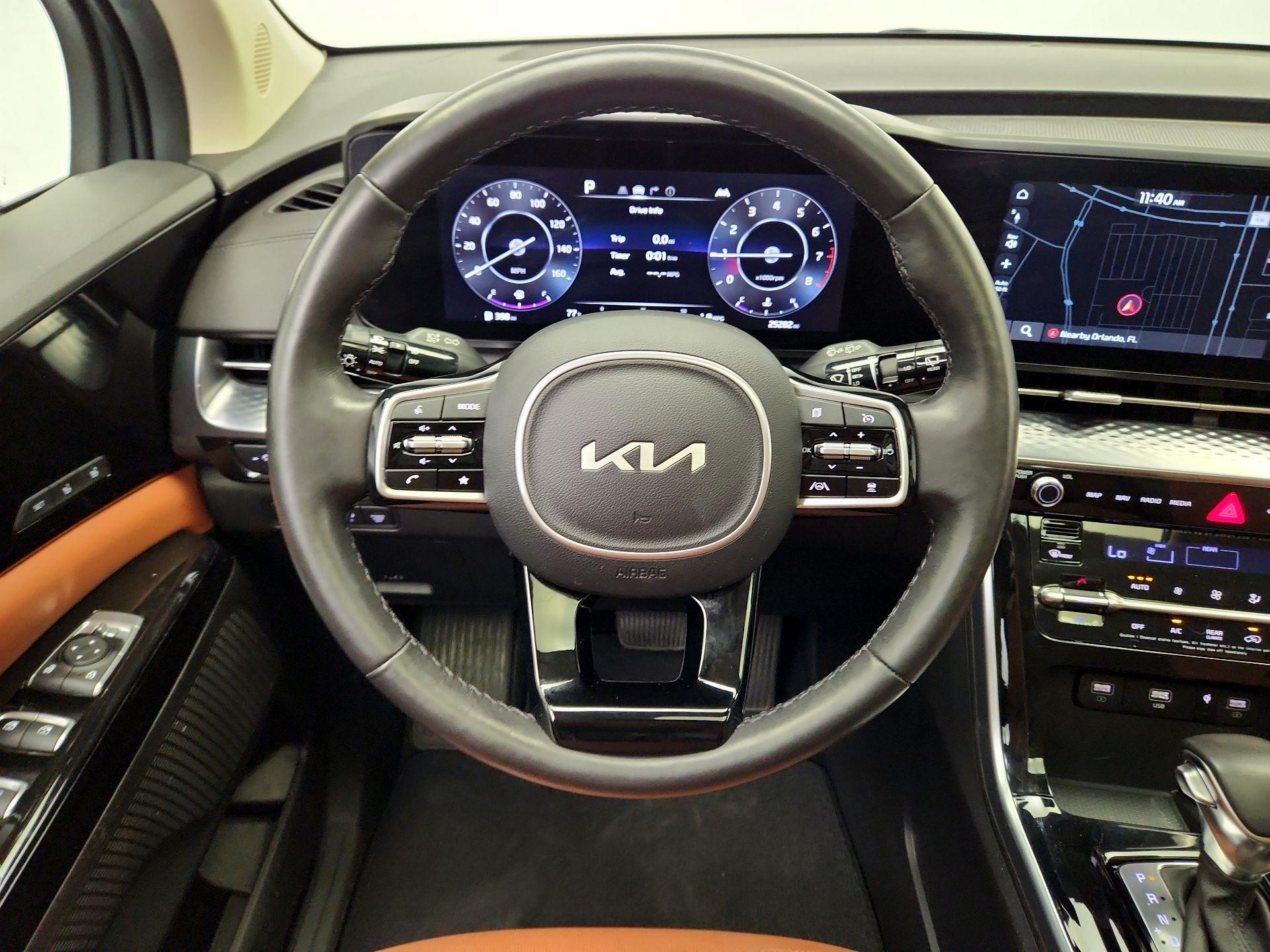 Thumbnail: 2023 Kia Carnival - 10