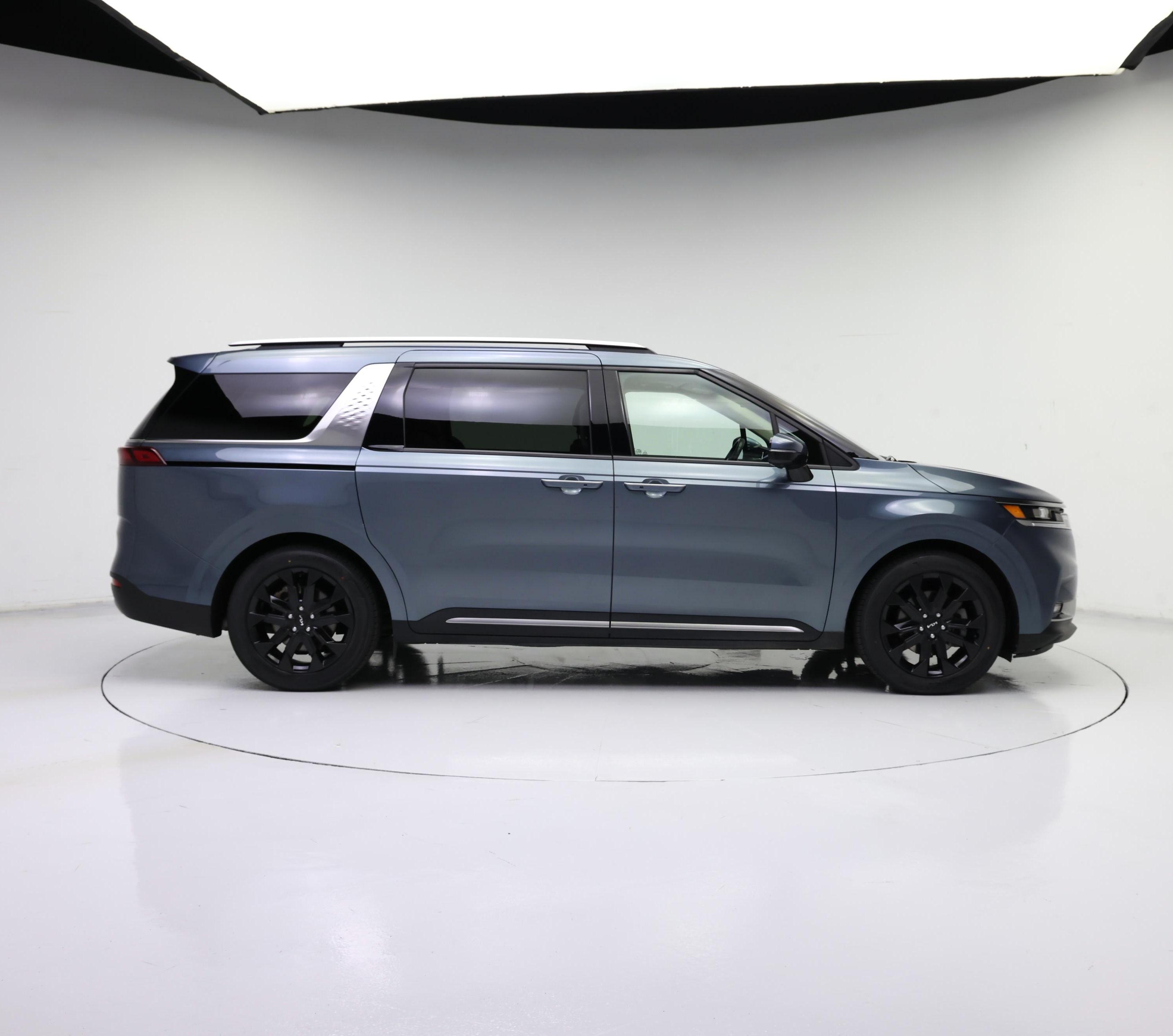 Thumbnail: 2023 Kia Carnival - 7