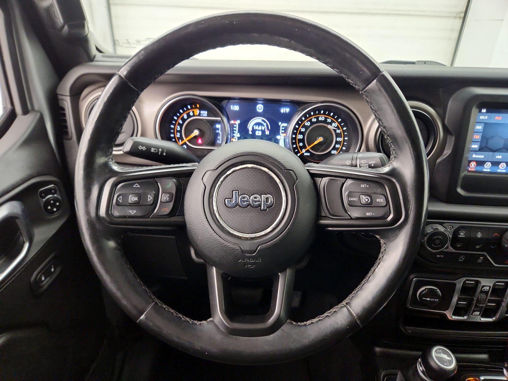 Thumbnail: 2020 Jeep Gladiator - 10