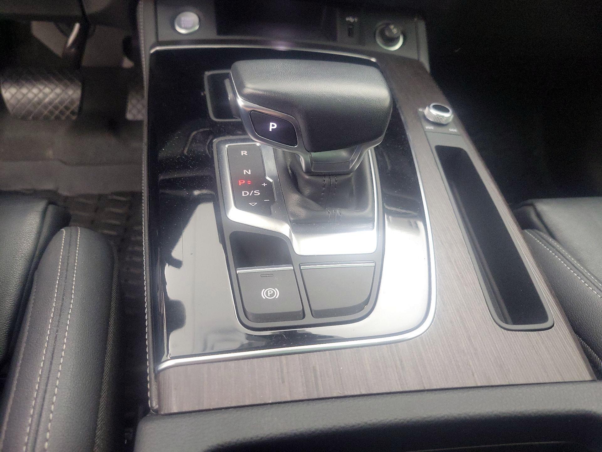 Thumbnail: 2023 Audi Q5 - 18