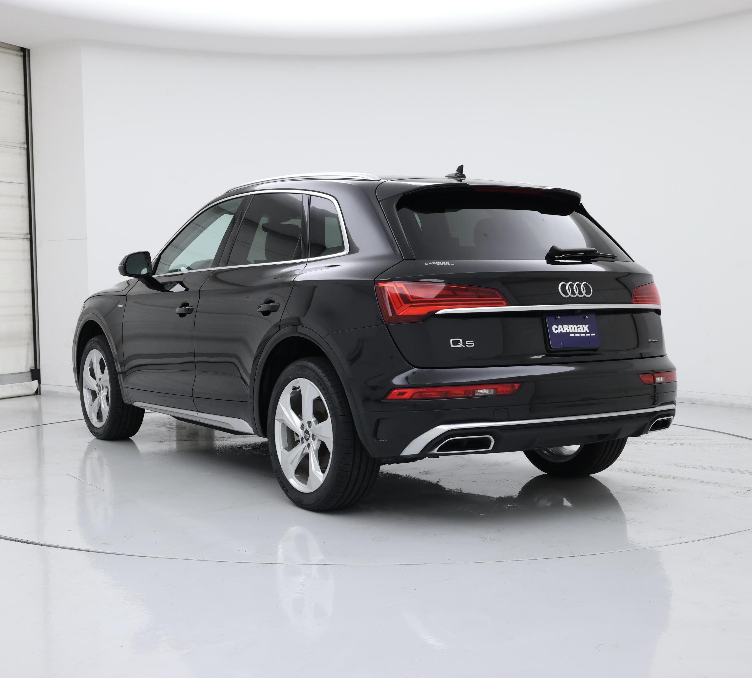 Thumbnail: 2023 Audi Q5 - 2