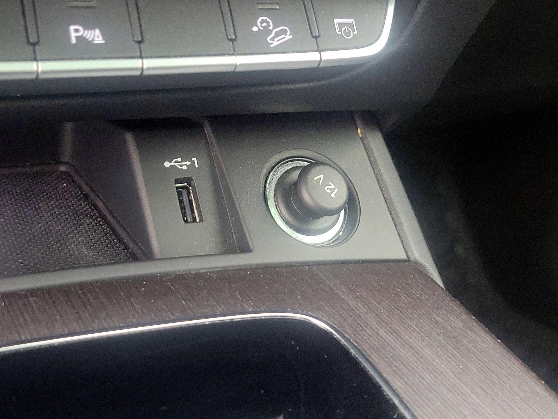 Thumbnail: 2023 Audi Q5 - 19