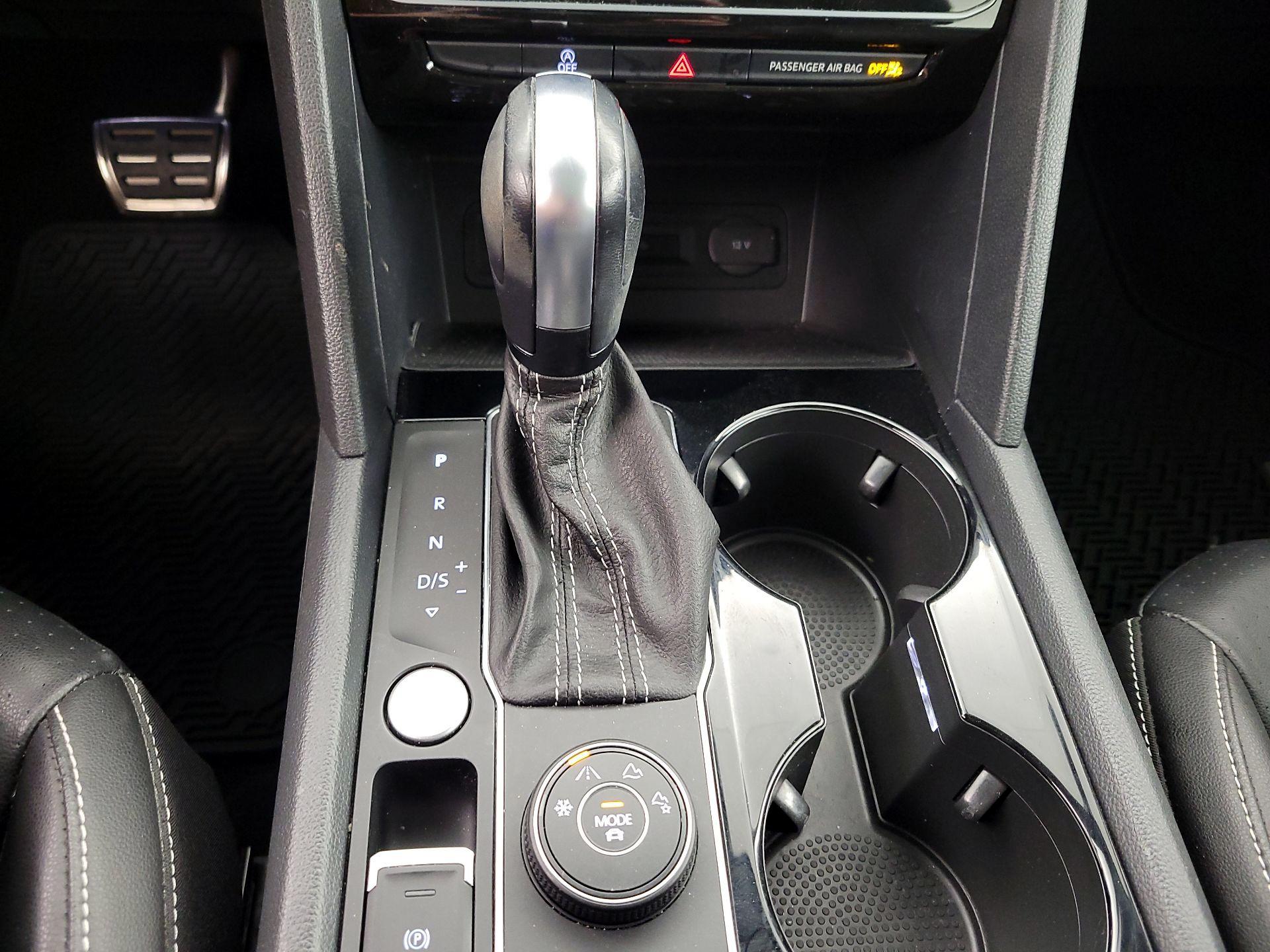 Thumbnail: 2022 Volkswagen Atlas - 17