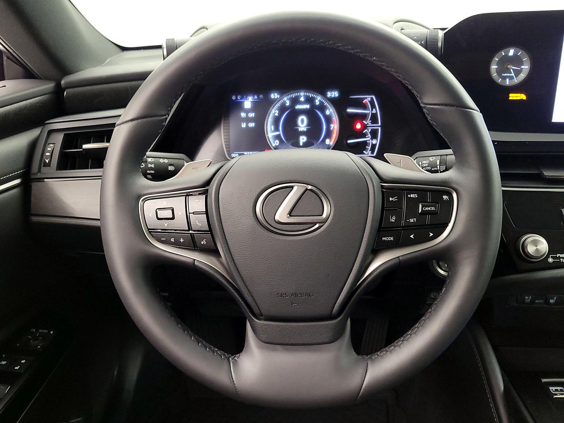 Thumbnail: 2024 Lexus ES - 10