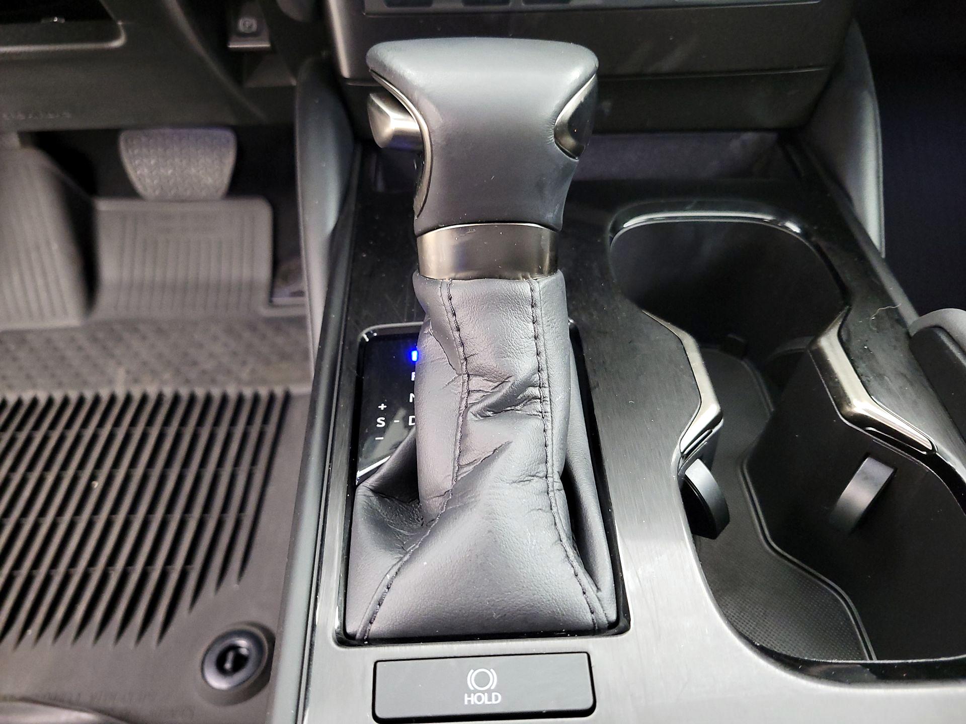 Thumbnail: 2024 Lexus ES - 17