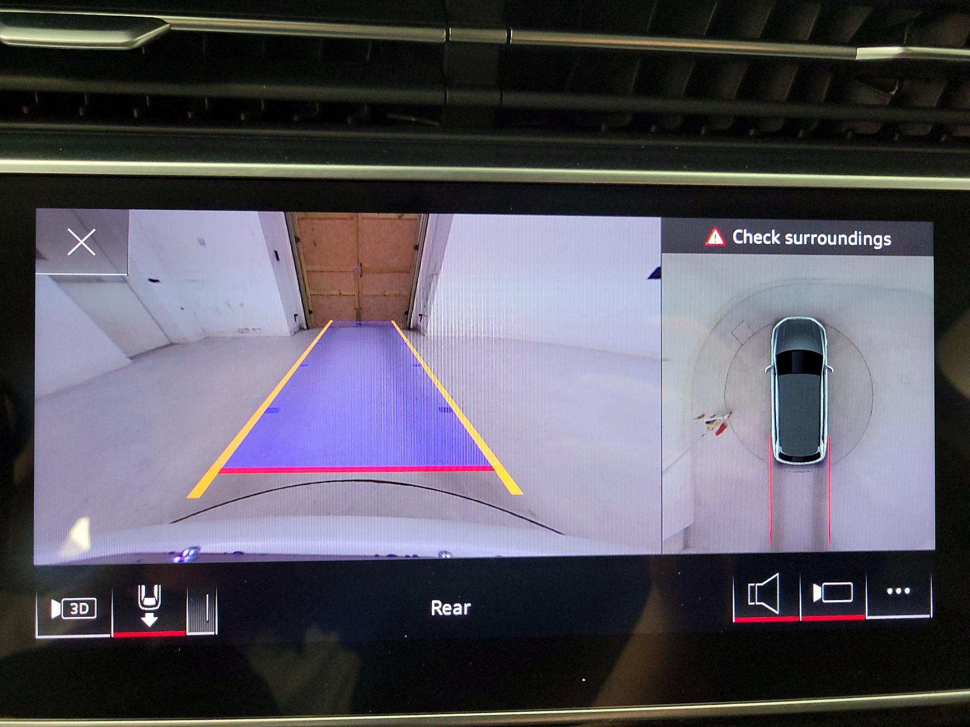 Thumbnail: 2023 Audi Q7 - 15