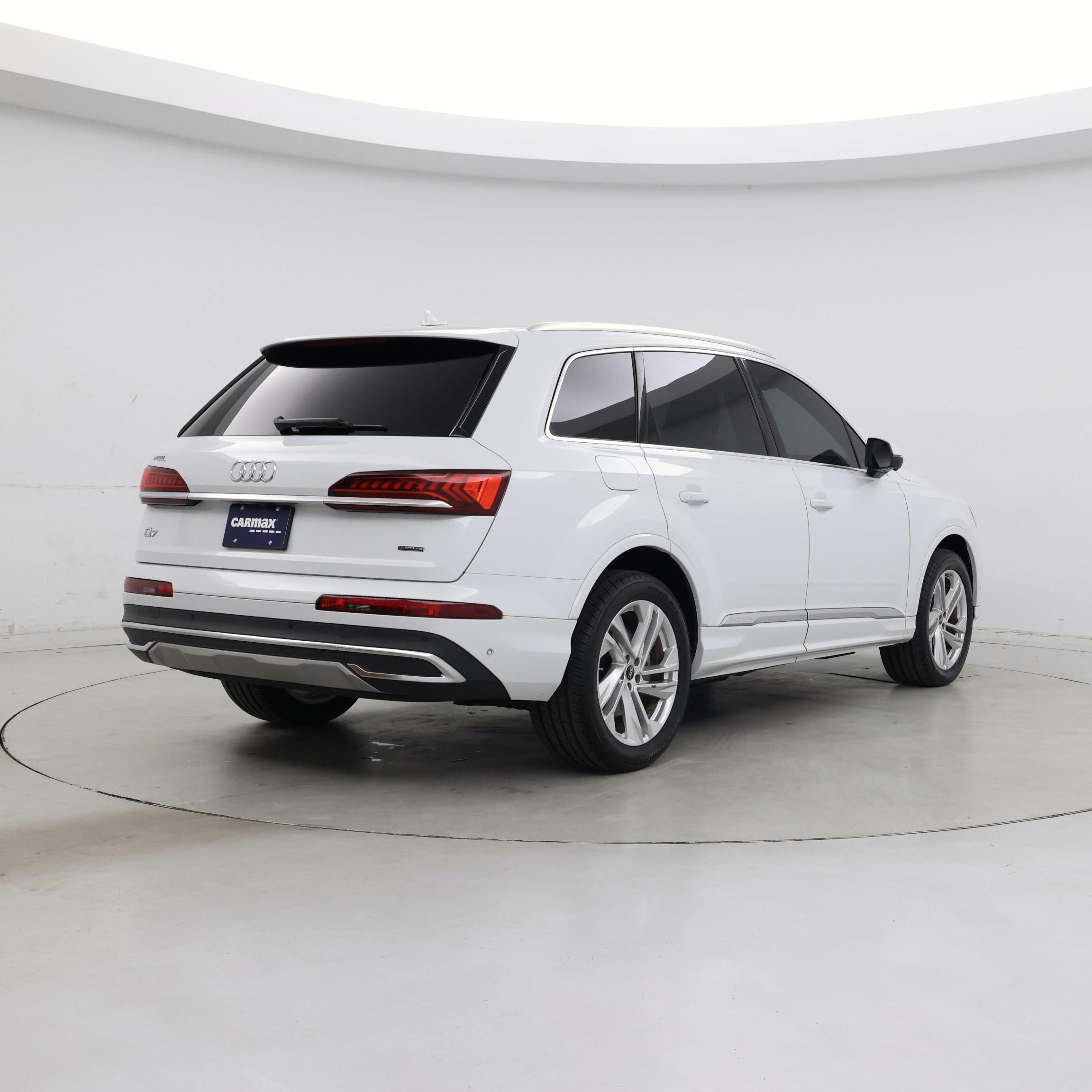 Thumbnail: 2023 Audi Q7 - 8