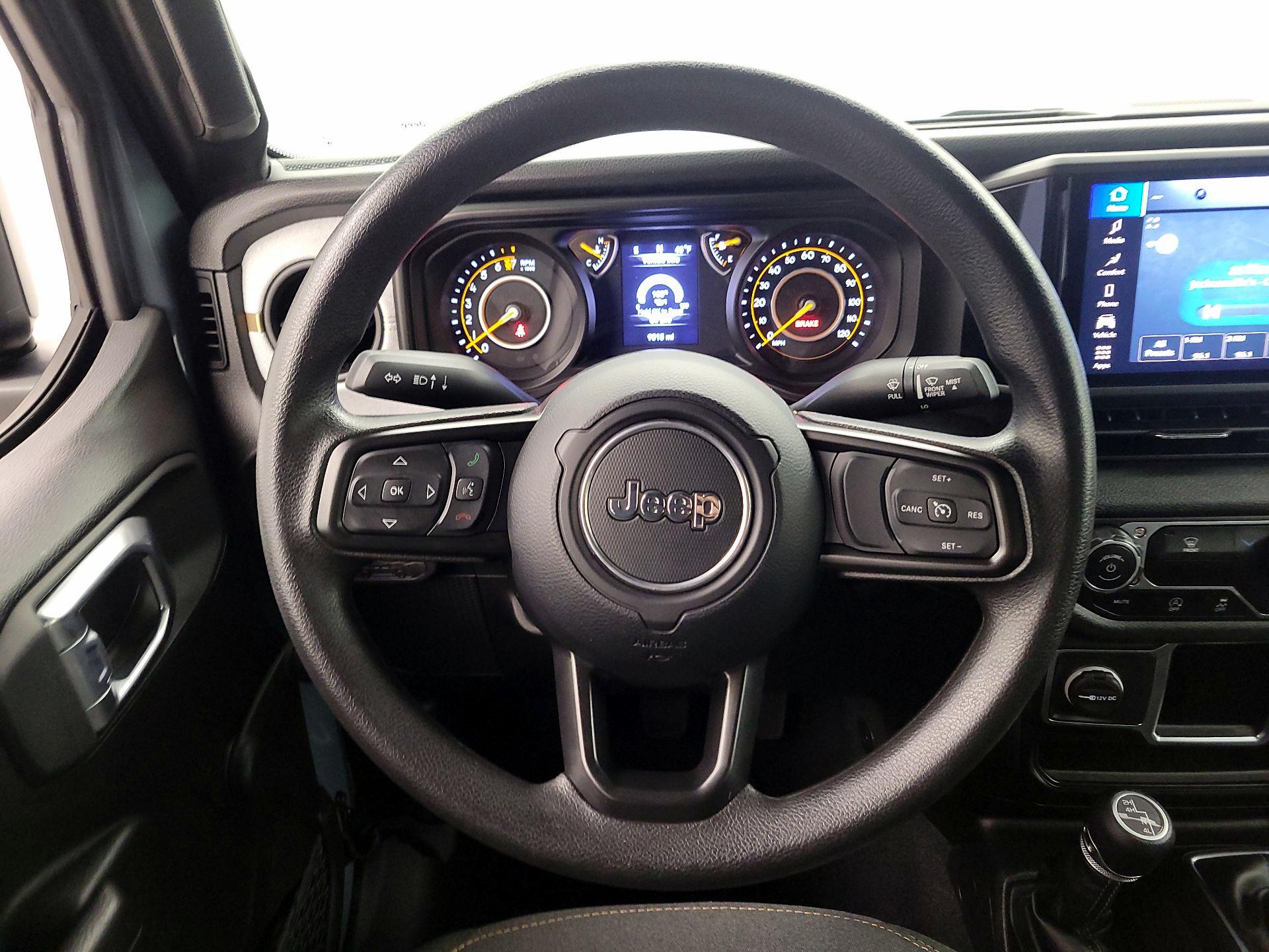 Thumbnail: 2024 Jeep Gladiator - 10