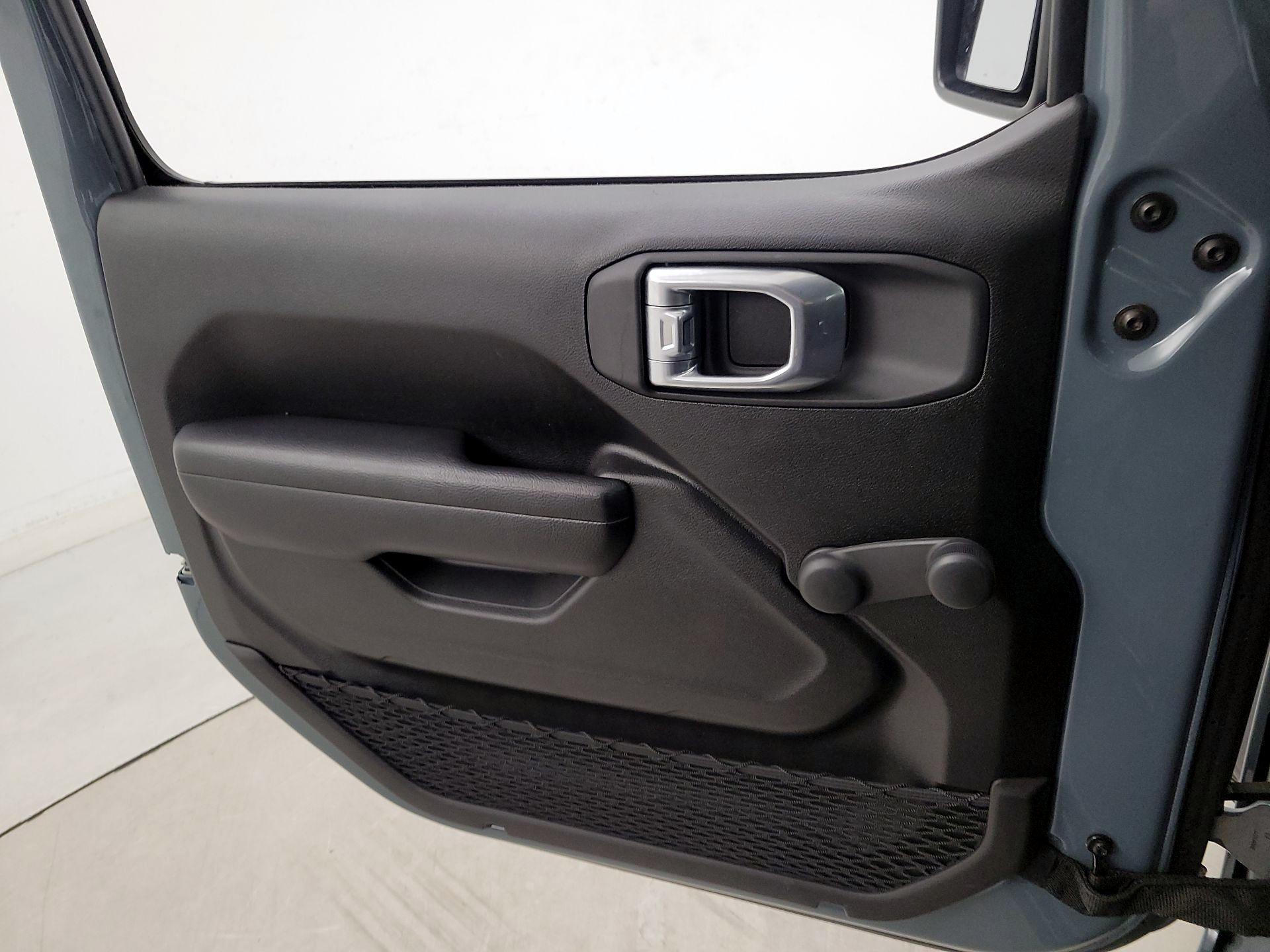 Thumbnail: 2024 Jeep Gladiator - 12