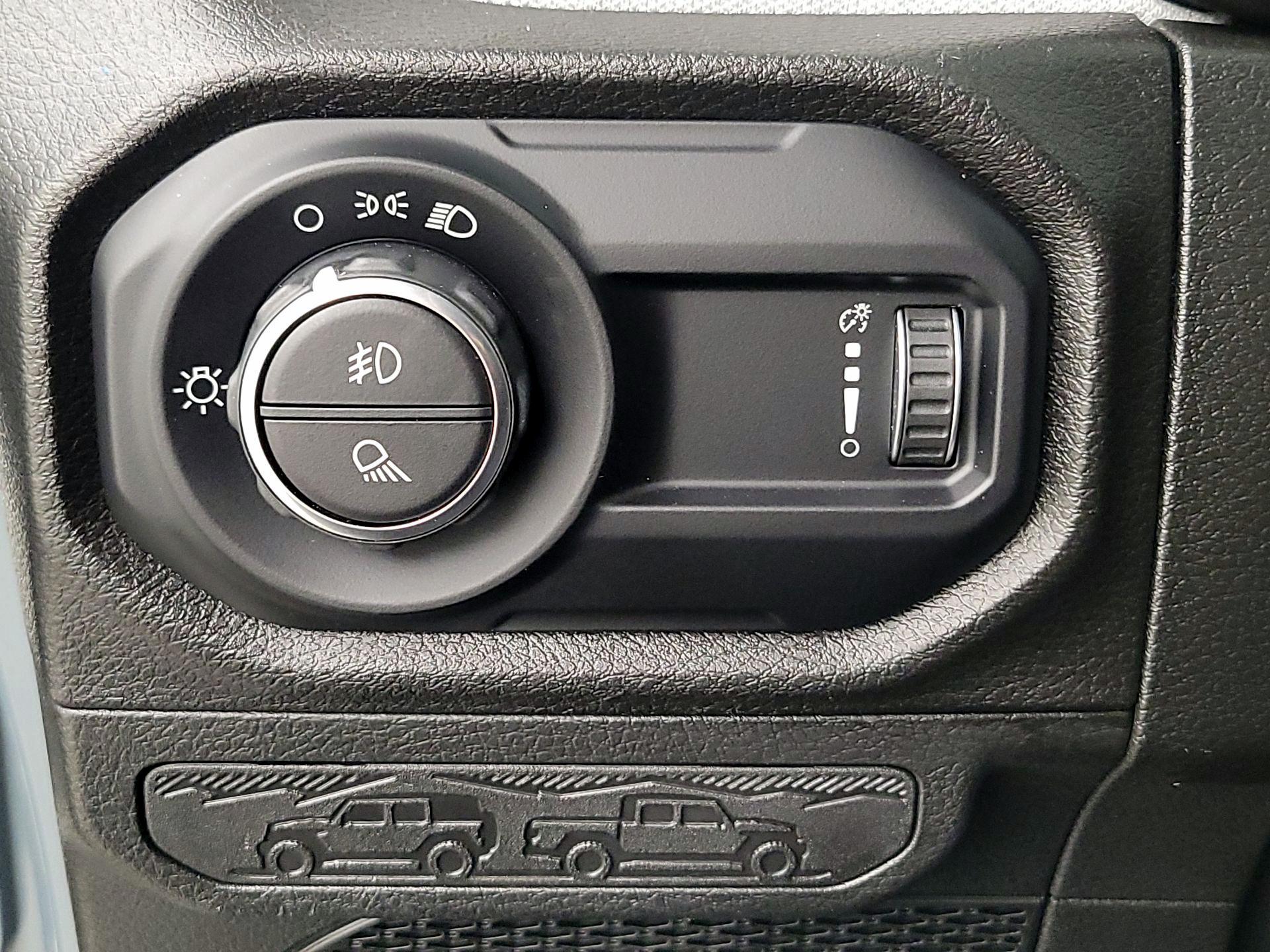 Thumbnail: 2024 Jeep Gladiator - 13