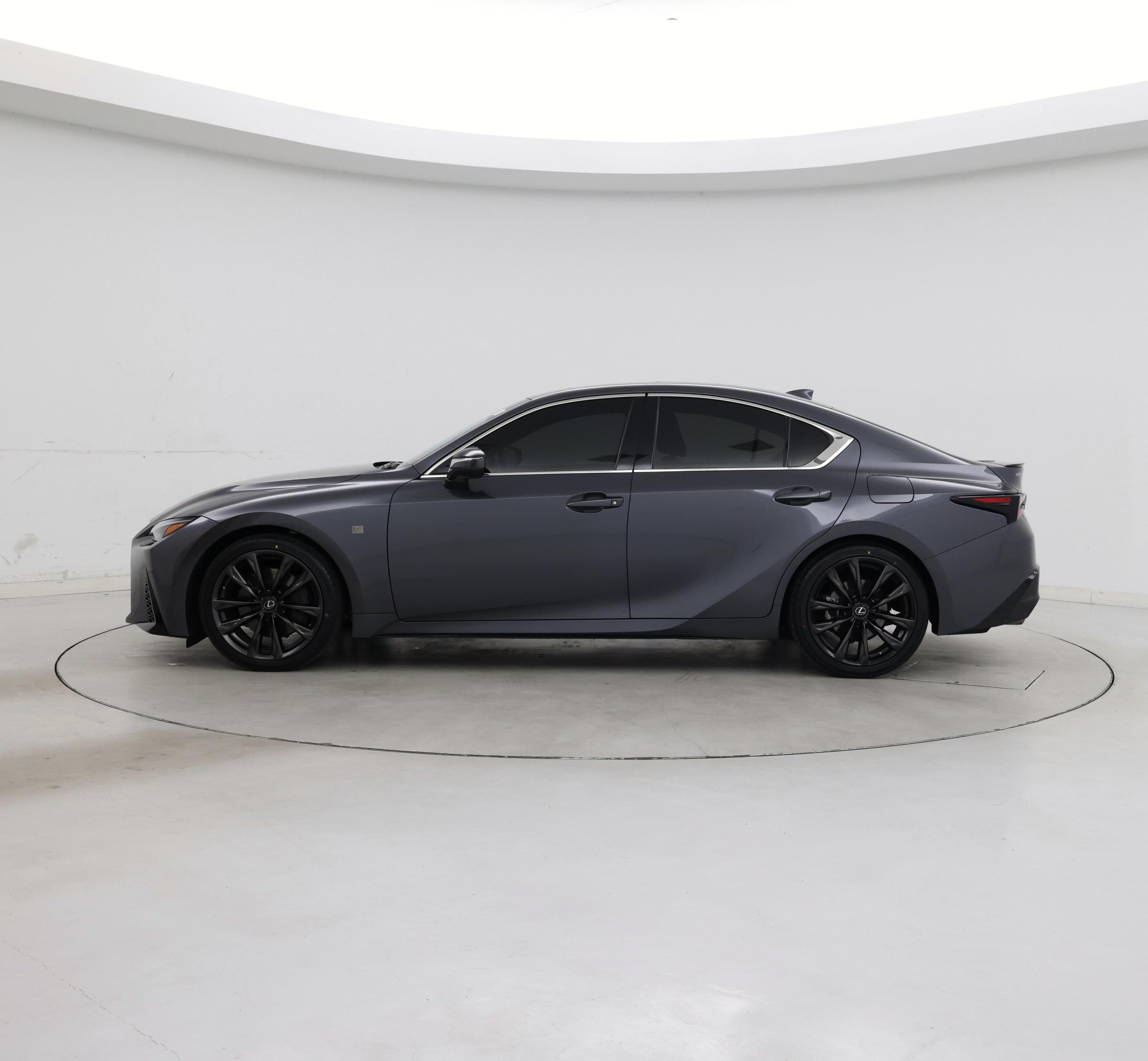 Thumbnail: 2024 Lexus IS - 3