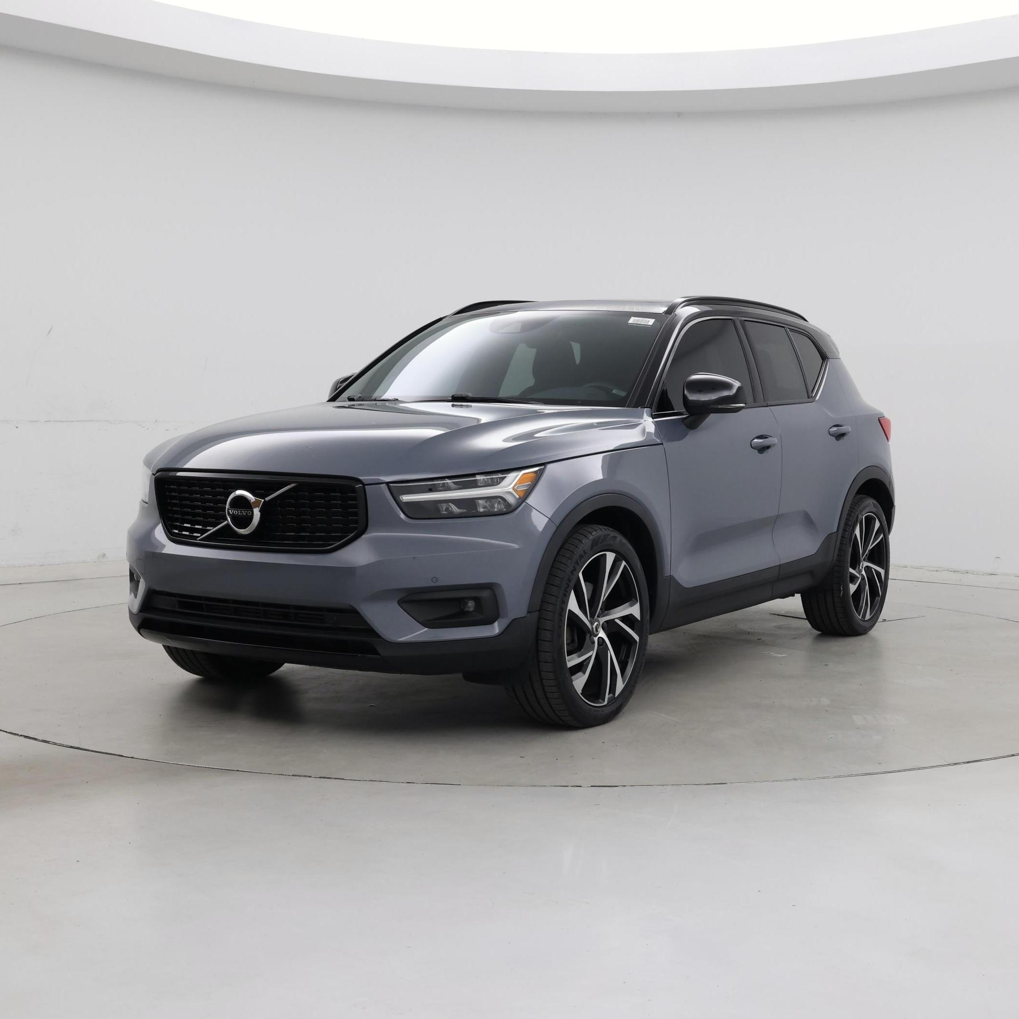 Thumbnail: 2022 Volvo XC40 - 4