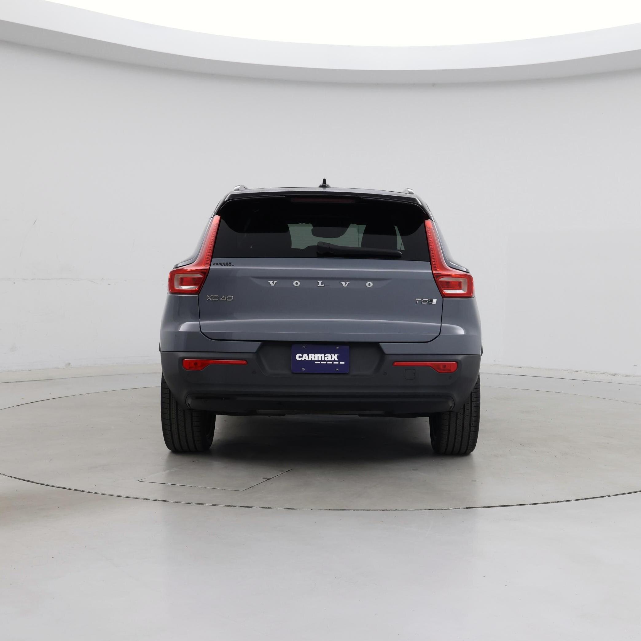 Thumbnail: 2022 Volvo XC40 - 6
