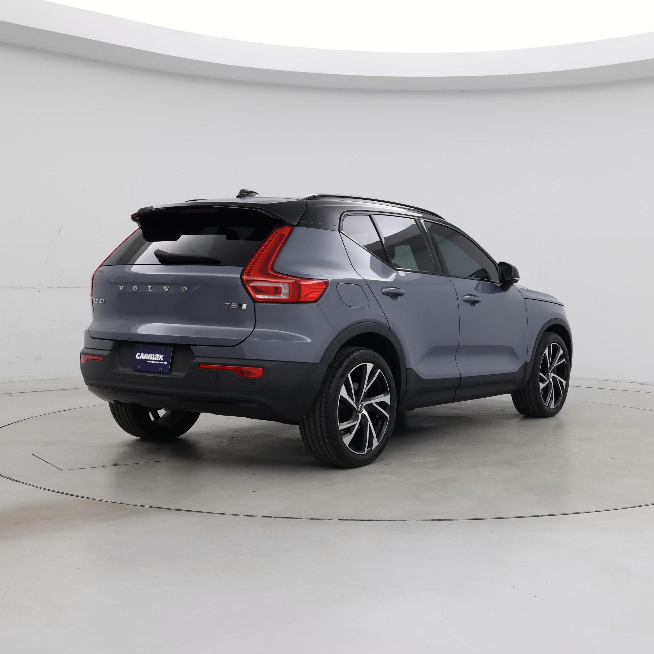 Thumbnail: 2022 Volvo XC40 - 8