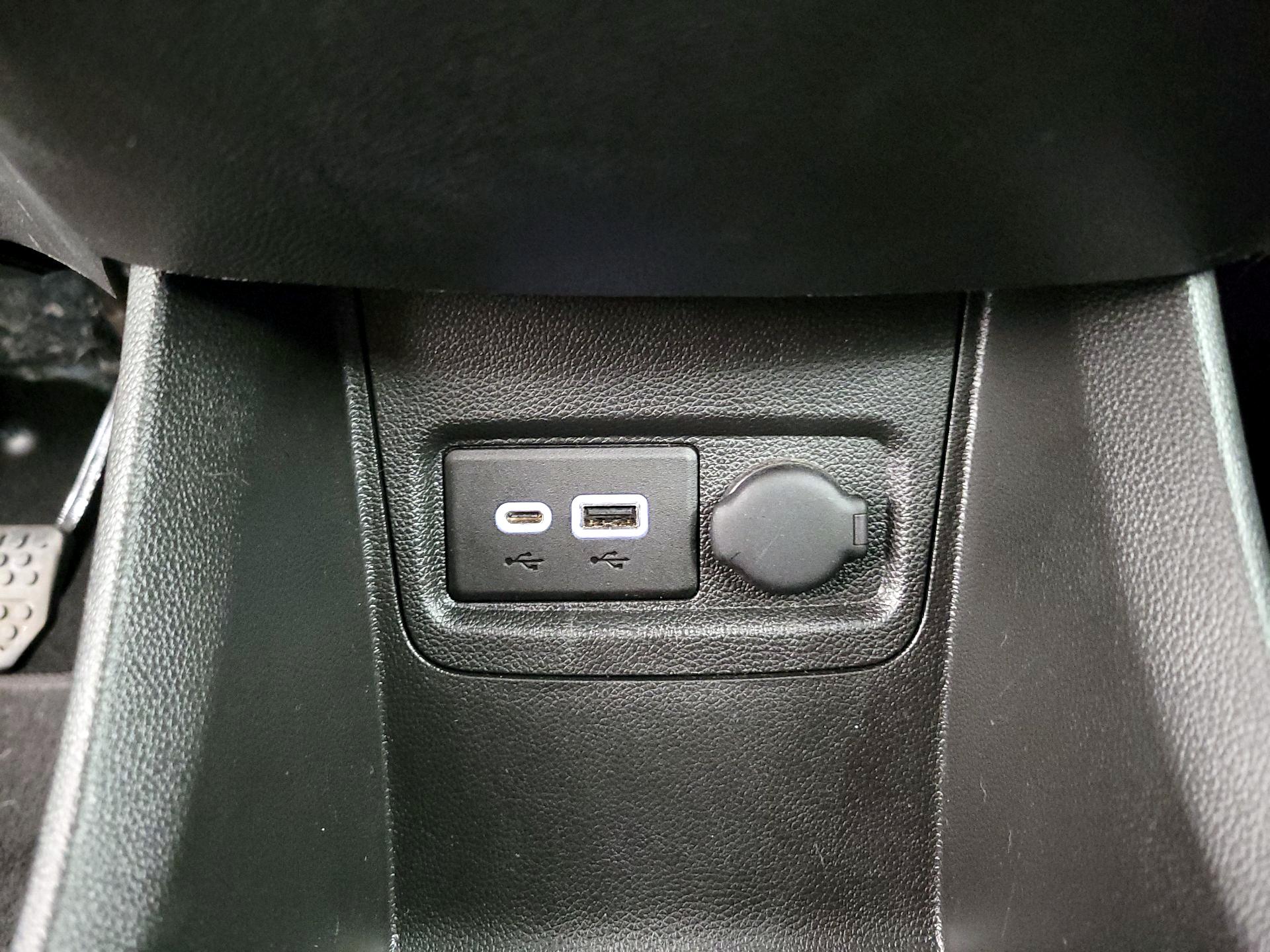 Thumbnail: 2021 Chevrolet Spark - 18