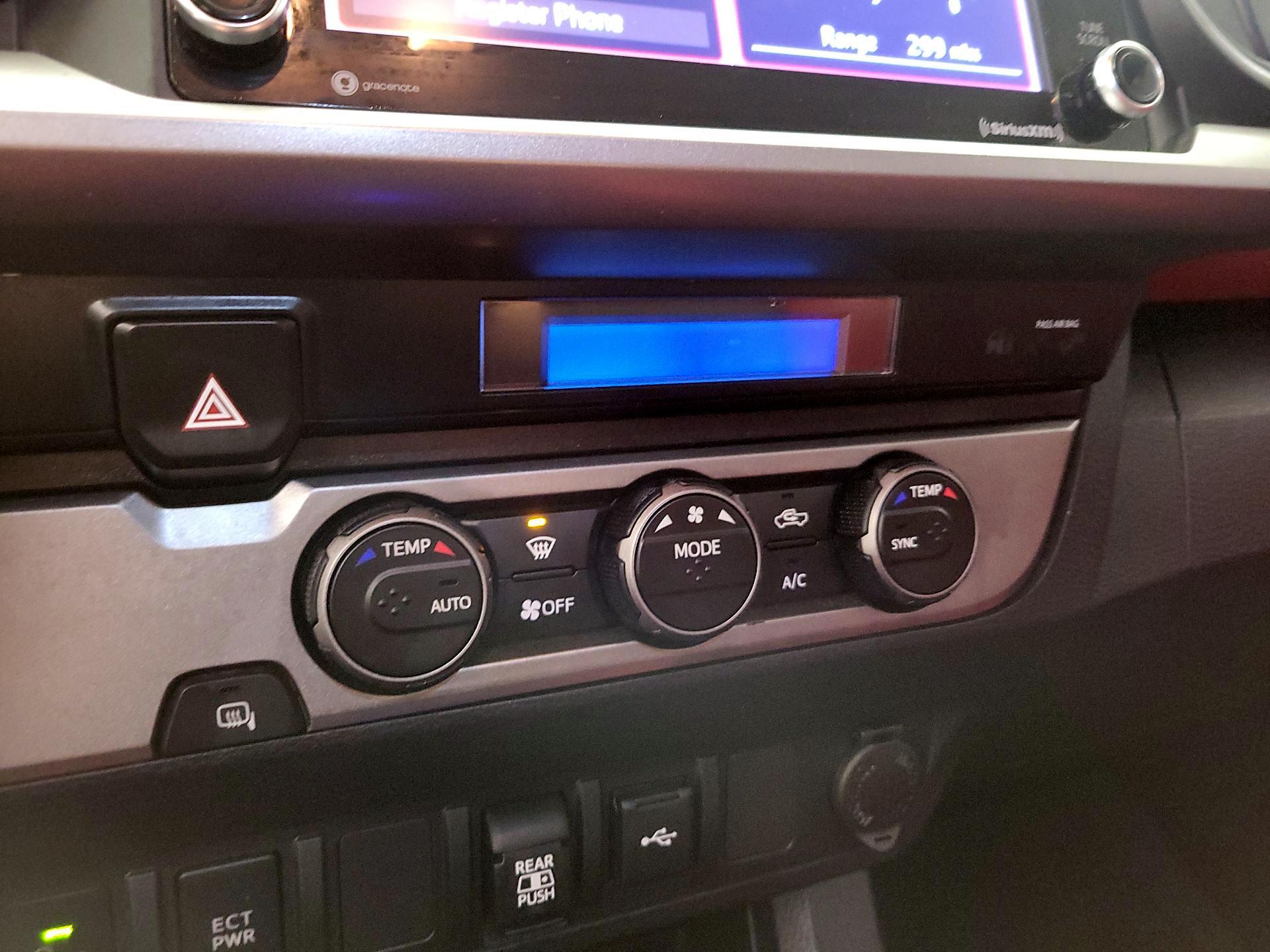 Thumbnail: 2022 Toyota Tacoma - 16