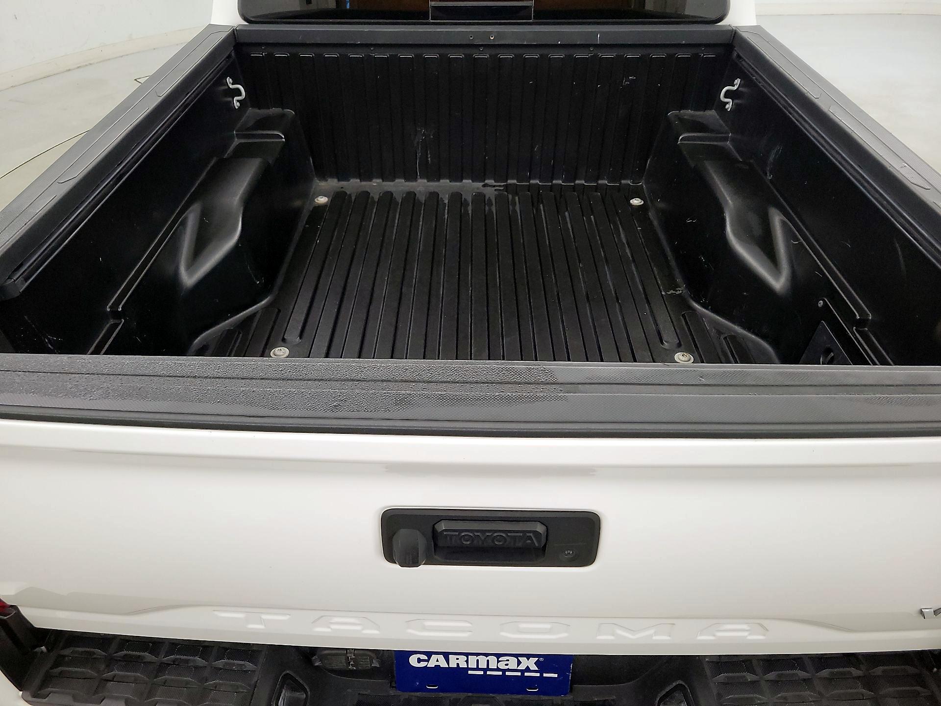 Thumbnail: 2022 Toyota Tacoma - 20