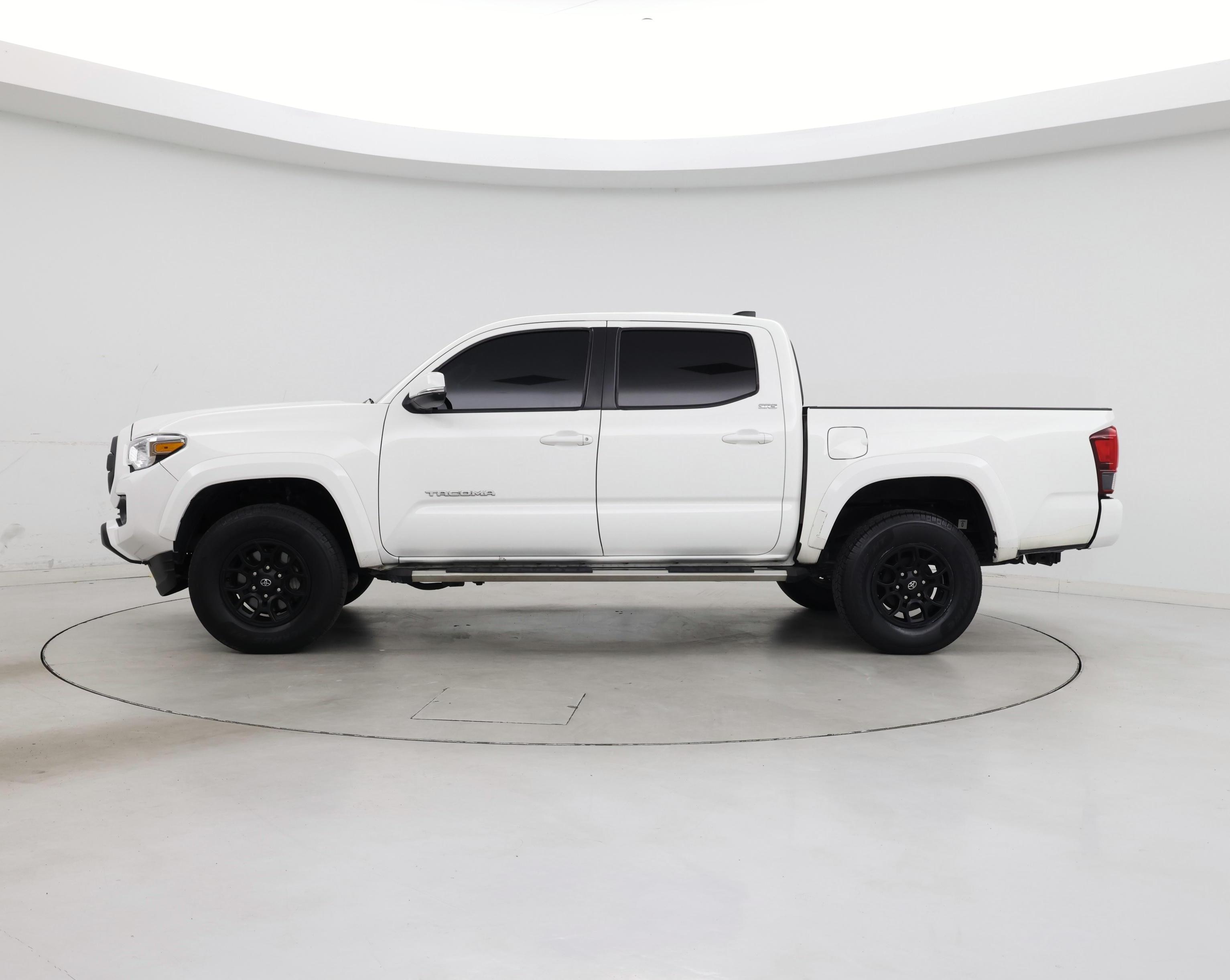 Thumbnail: 2022 Toyota Tacoma - 3