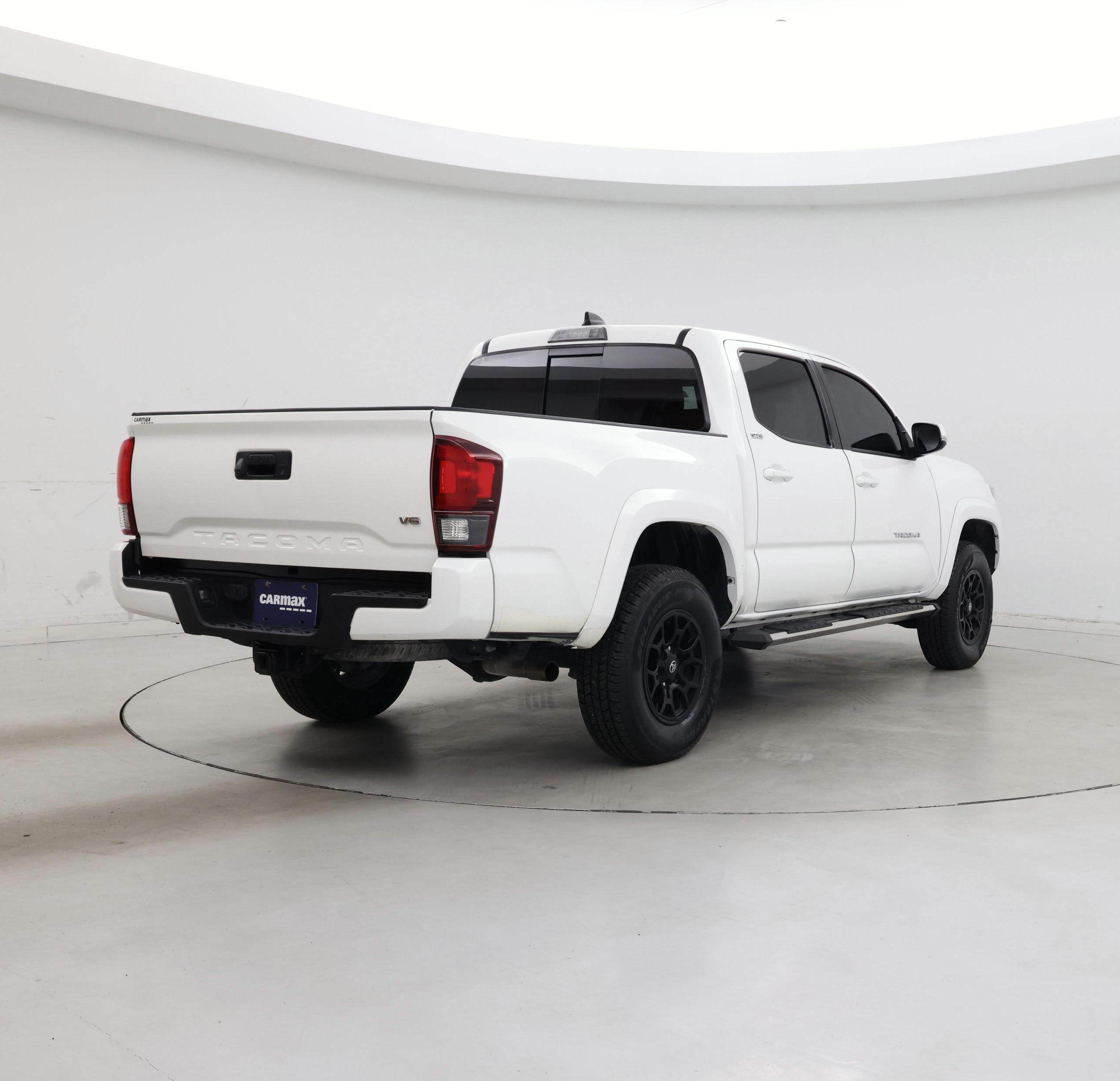 Thumbnail: 2022 Toyota Tacoma - 8